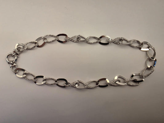 Sterling Silver Alternating Polished and Textured Oval Link Chain Necklace 17.75 Inch