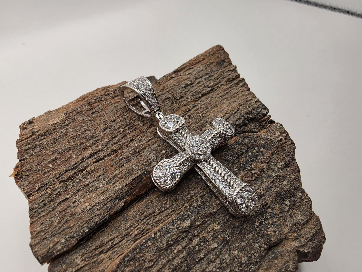 925 Sterling Silver Cross Pendant | CZ Halo Tip Clusters | Ribbed Arms | Heavy 11.6g