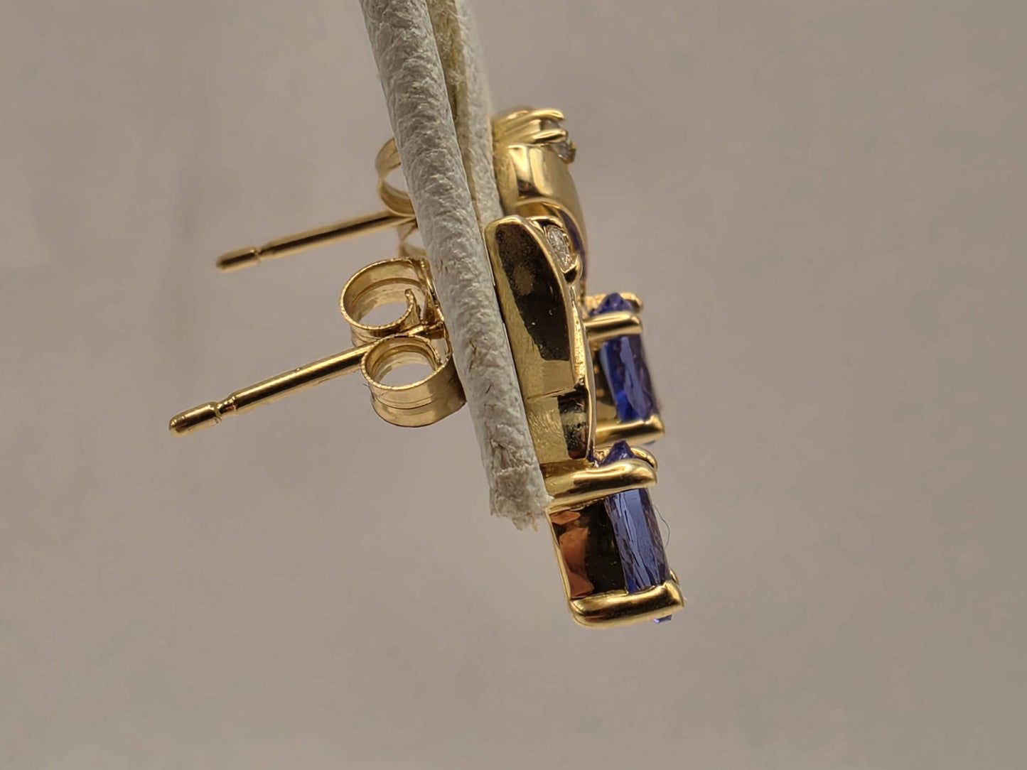 14K Yellow Gold Tanzanite Diamond Stud Earrings Oval Natural Tanzanite Studs December Birthstone Purple Blue Gemstone Gift for Her