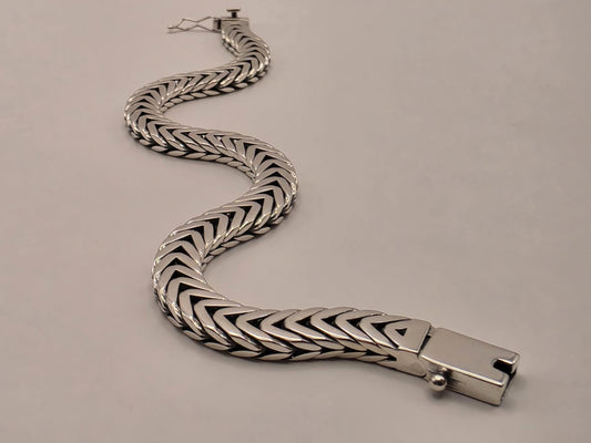 Sterling Silver Chevron Chain Bracelet 8.5 Inch 8mm 31.4 Grams Unisex Statement Jewelry Gift