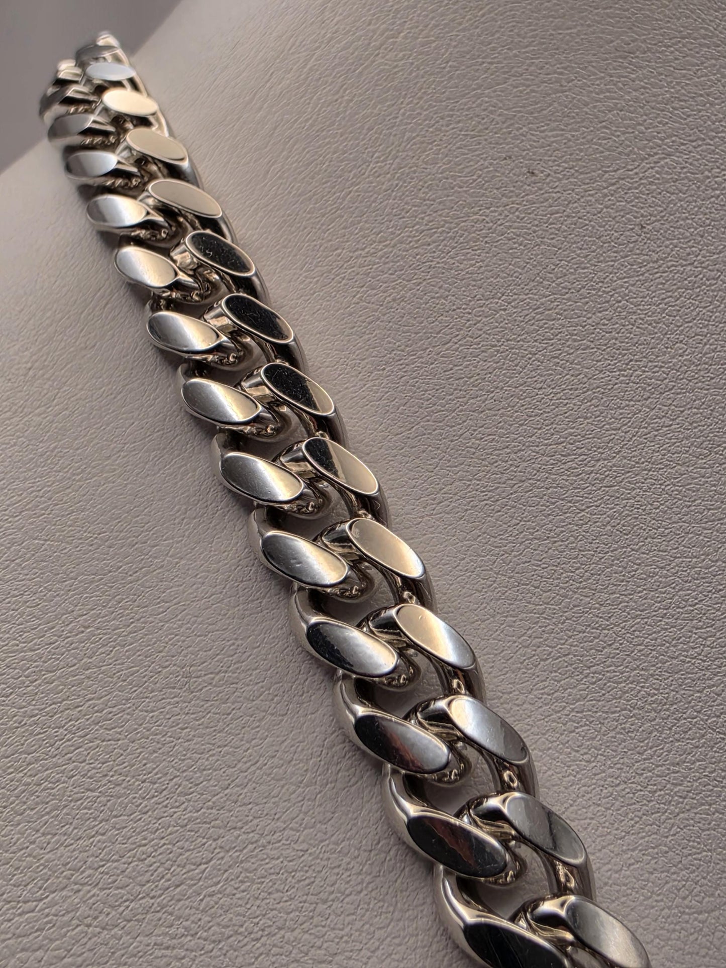 Heavy Sterling Silver Cuban Link Chain 22 Inch 9.5mm Mens 118.1 Grams Thick Curb Necklace Box Clasp Statement Gift