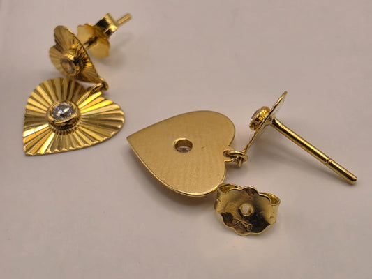 18K Yellow Gold Sunburst Heart Drop Earrings 0.75 x 0.5 Inch 2.5g Solid Gold Fine Jewelry Gift for Her