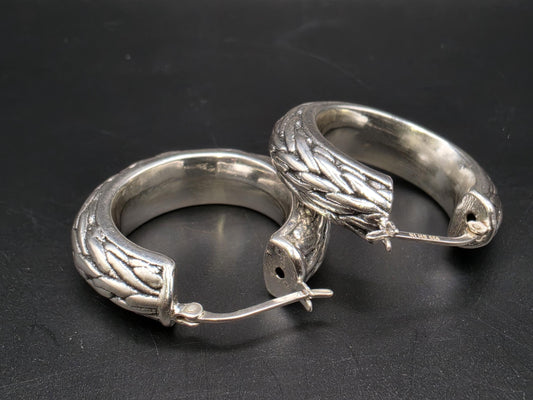 Sterling Silver Chunky Engraved Leaf Hoop Earrings 1 Inch