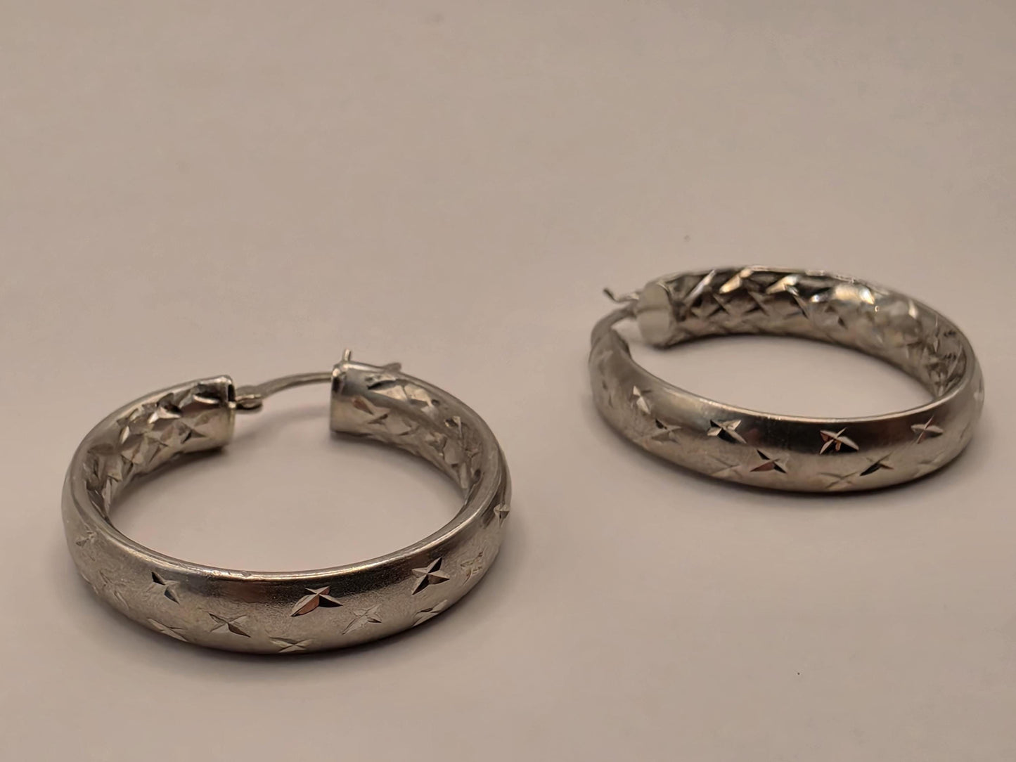 Sterling Silver Diamond Cut Hoop Earrings | 925 Silver Star Pattern Hoops 30mm