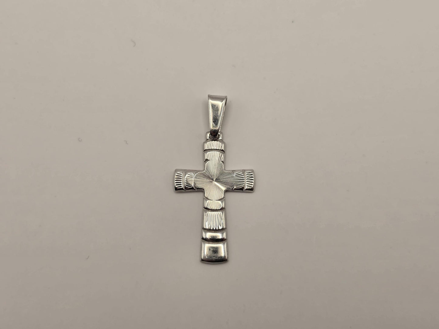 Sterling Silver Engraved Cross Pendant, Sunburst Center Diamond Cut 925