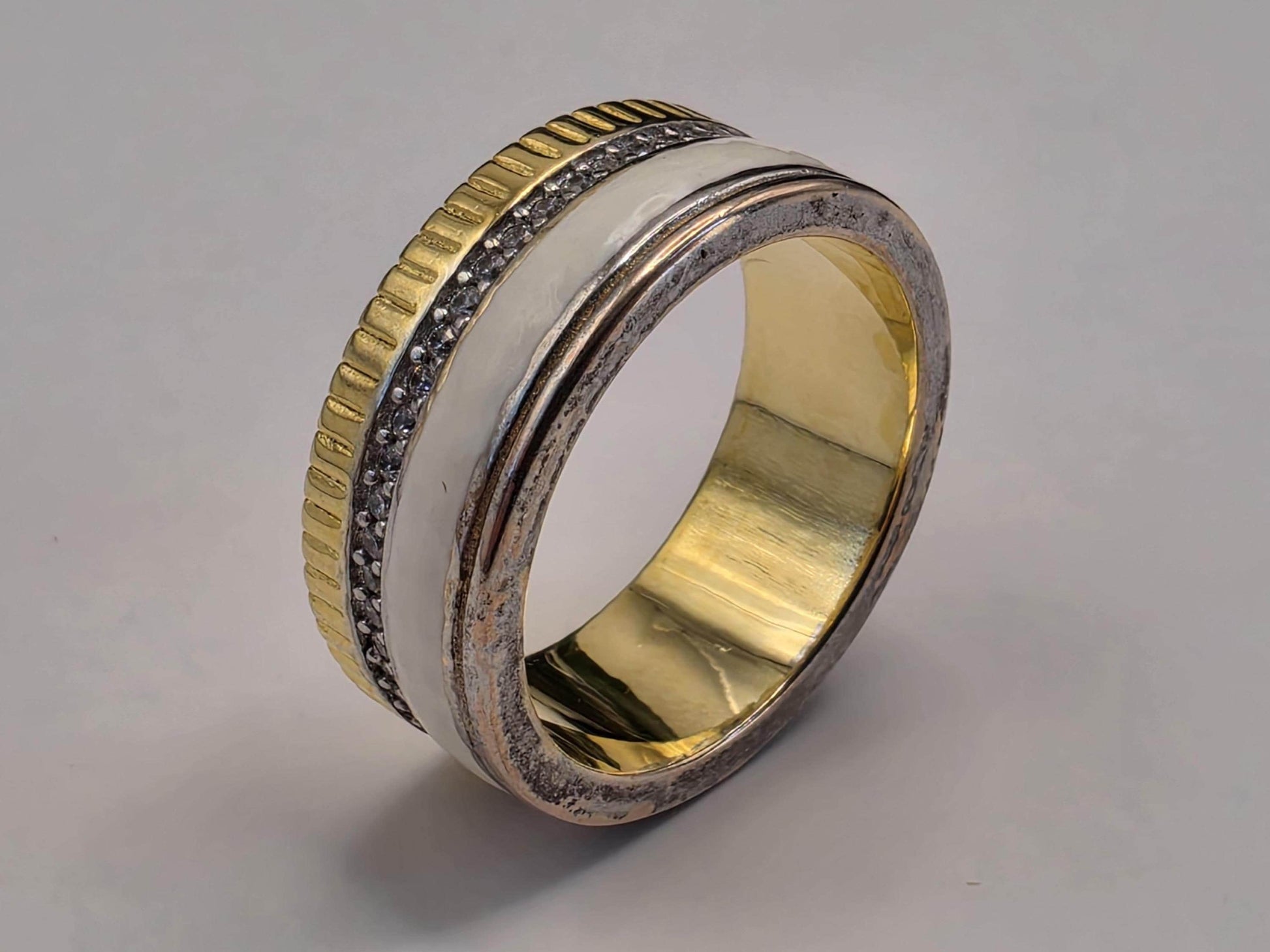 Gold Silver Two Tone Band Ring — Textured Accent Strip Size 7