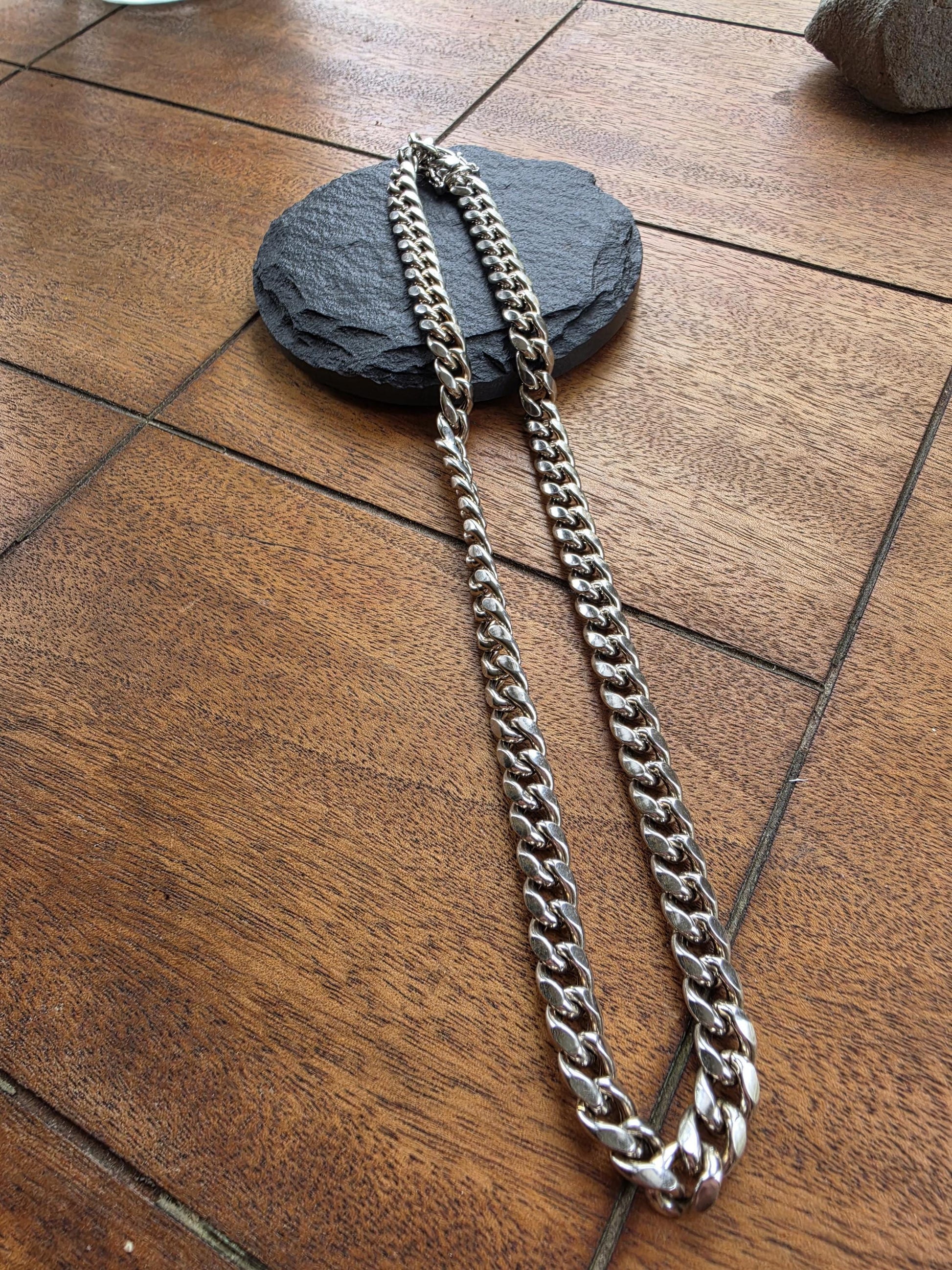 20 Inch Sterling Silver Cuban Link Chain Necklace | Italian Cut 925 Silver | Men's Women's Choker Length Chain