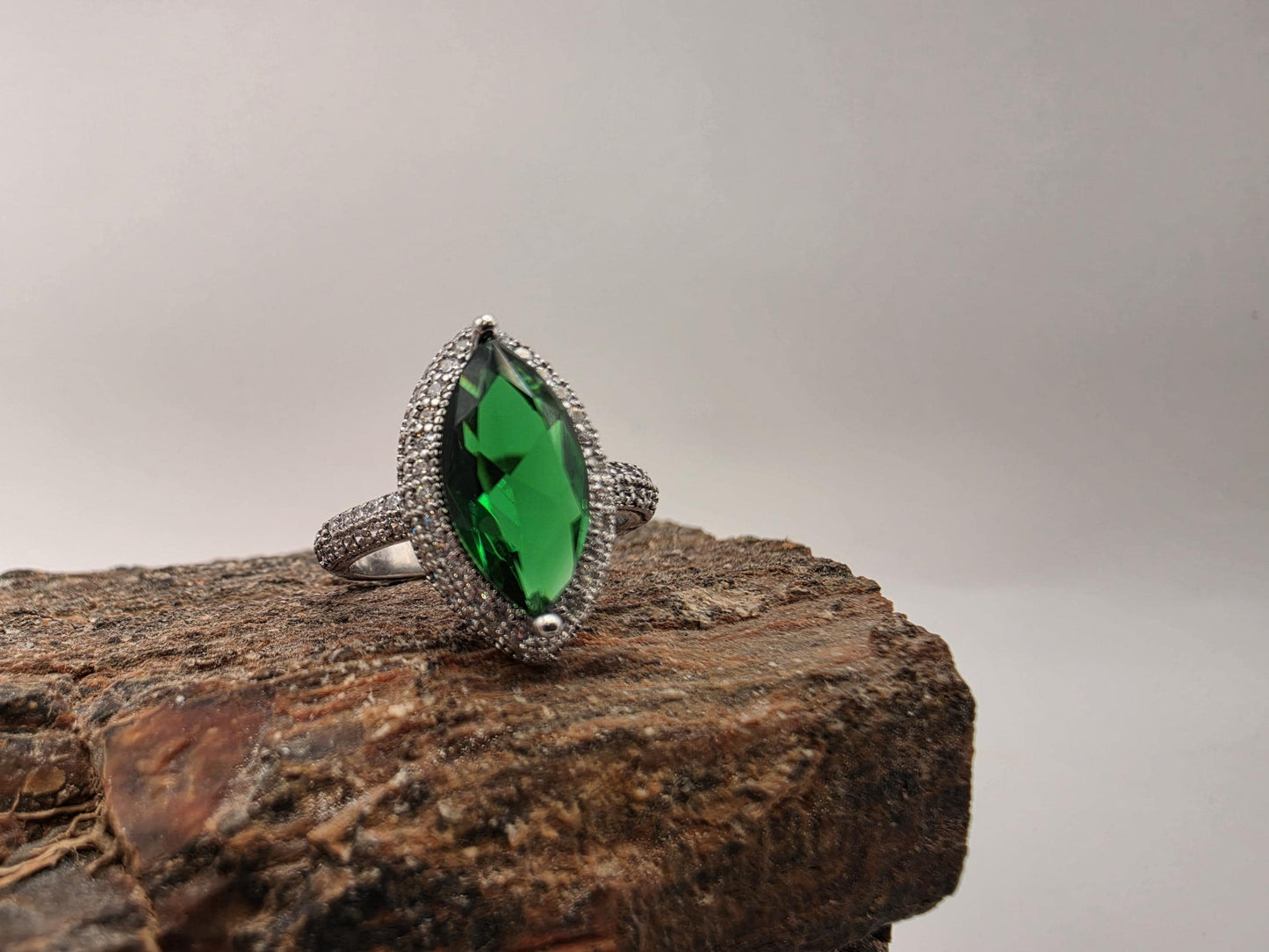 Sterling Silver Marquise Green CZ Halo Ring Size 7 Pave Shank Cocktail Statement 925 Women 4.7g