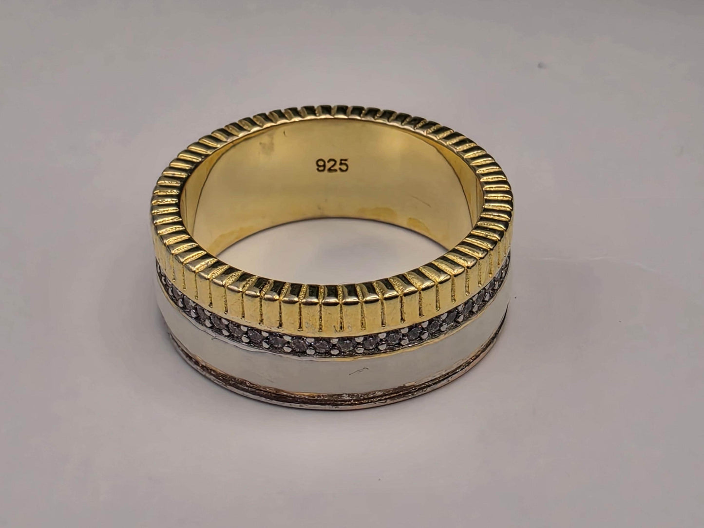 Gold Silver Two Tone Band Ring — Textured Accent Strip Size 7