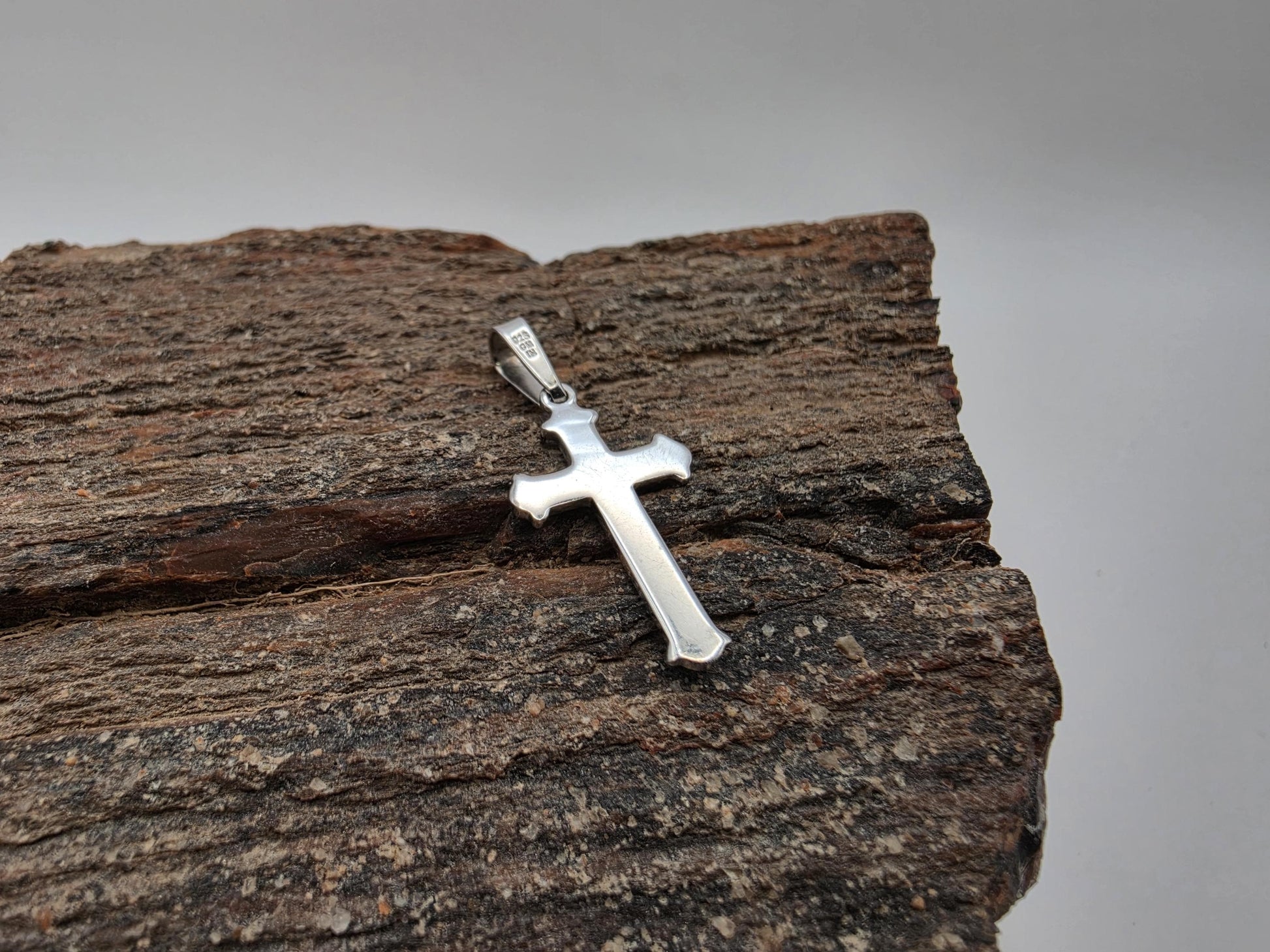Sterling Silver Small Classic Cross Pendant 925 Polished Simple Christian Necklace Religious Faith Charm Baptism Jewelry Gift