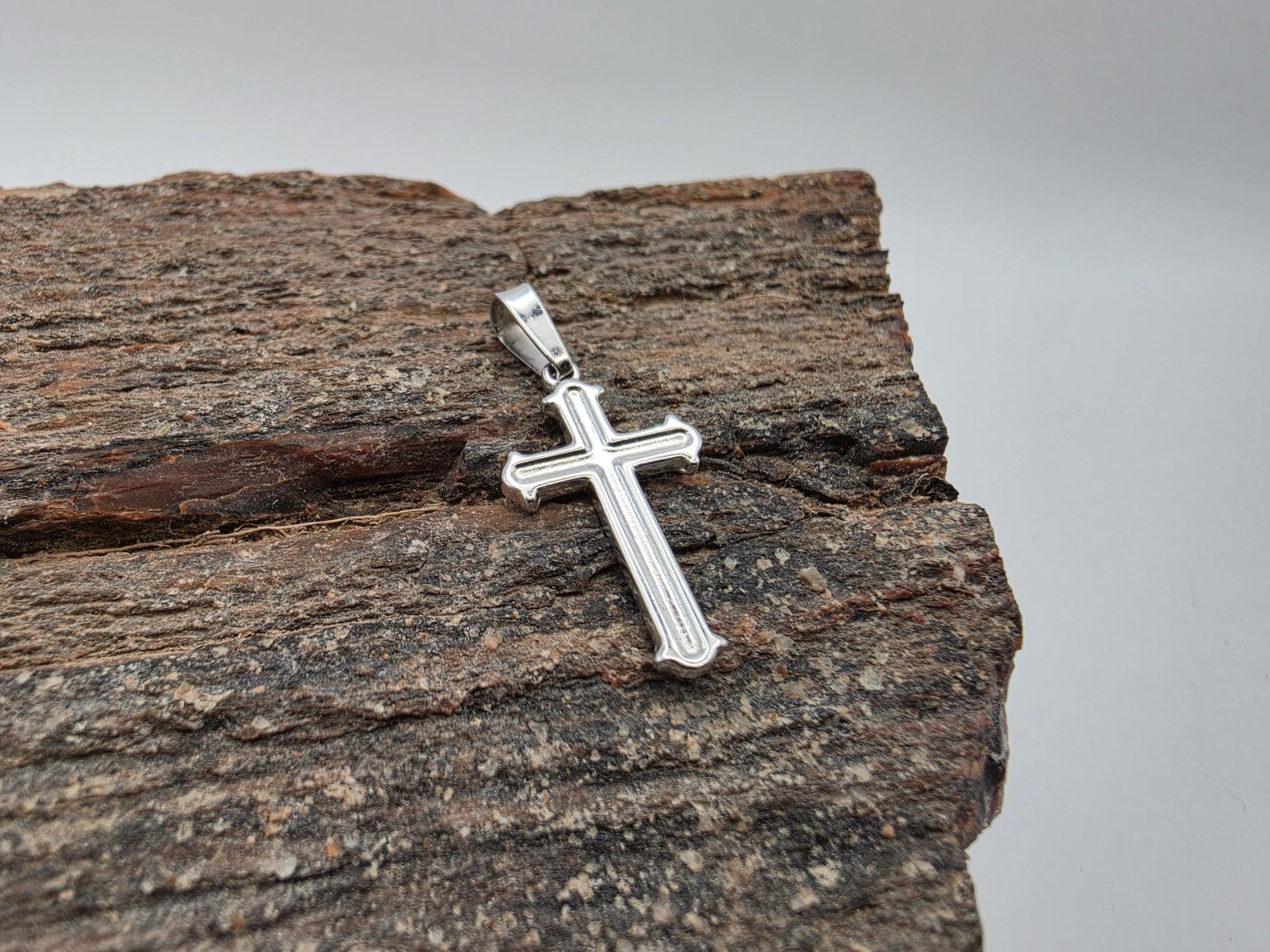 Sterling Silver Small Classic Cross Pendant 925 Polished Simple Christian Necklace Religious Faith Charm Baptism Jewelry Gift