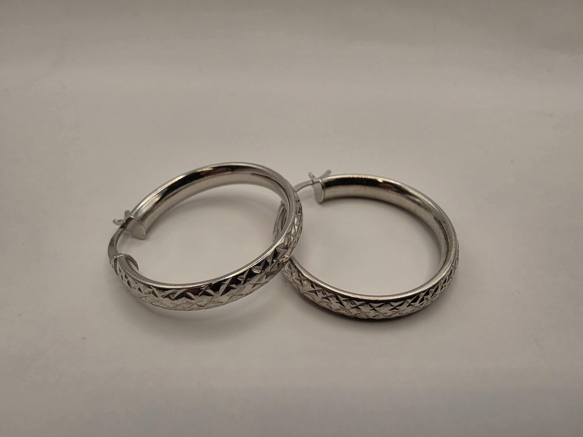 Sterling Silver Diamond Cut Faceted Hoop Earrings 1" 925 Sparkly Textured Everyday Classic Jewelry Gift for Her Womens