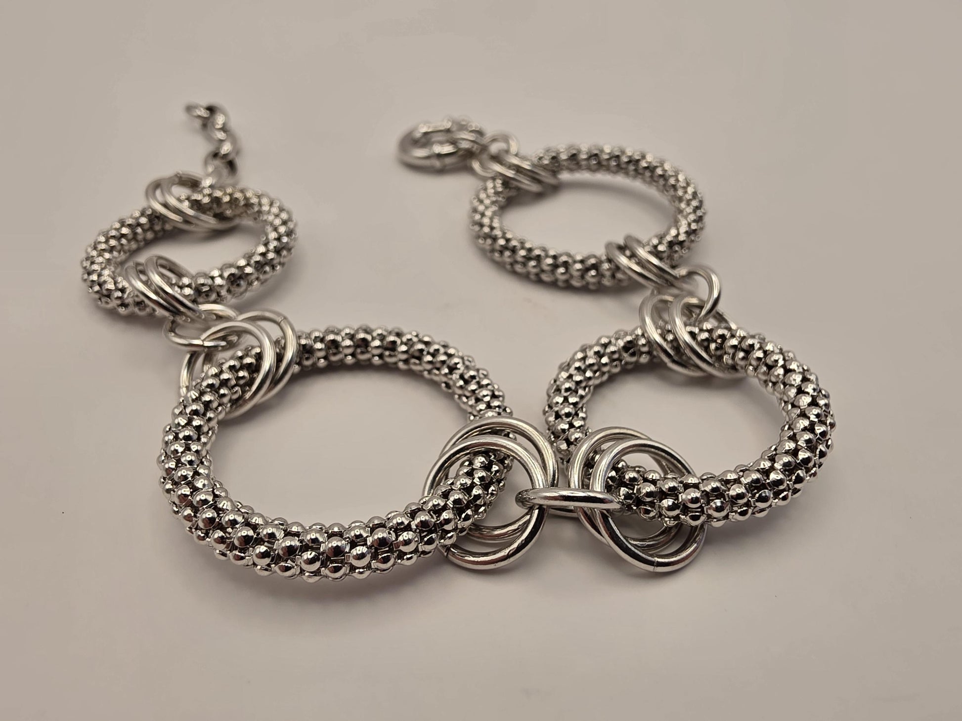 Sterling Silver Circle Link Bracelet, Graduated Round Link, 925 Silver, 9 in, Coreana Chain, Statement Bracelet, Unisex, Gift for Her