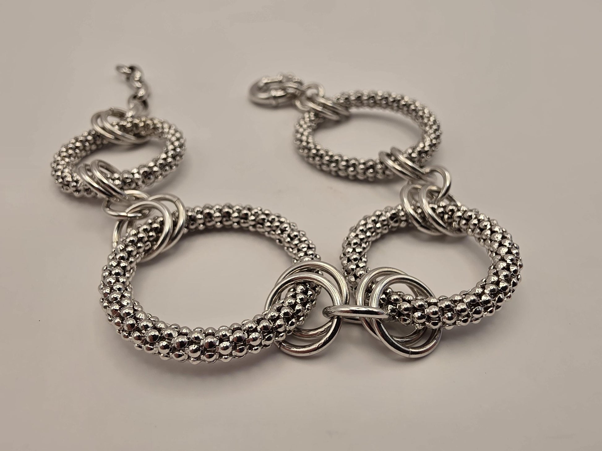 Sterling Silver Circle Link Bracelet, Graduated Round Link, 925 Silver, 9 in, Coreana Chain, Statement Bracelet, Unisex, Gift for Her