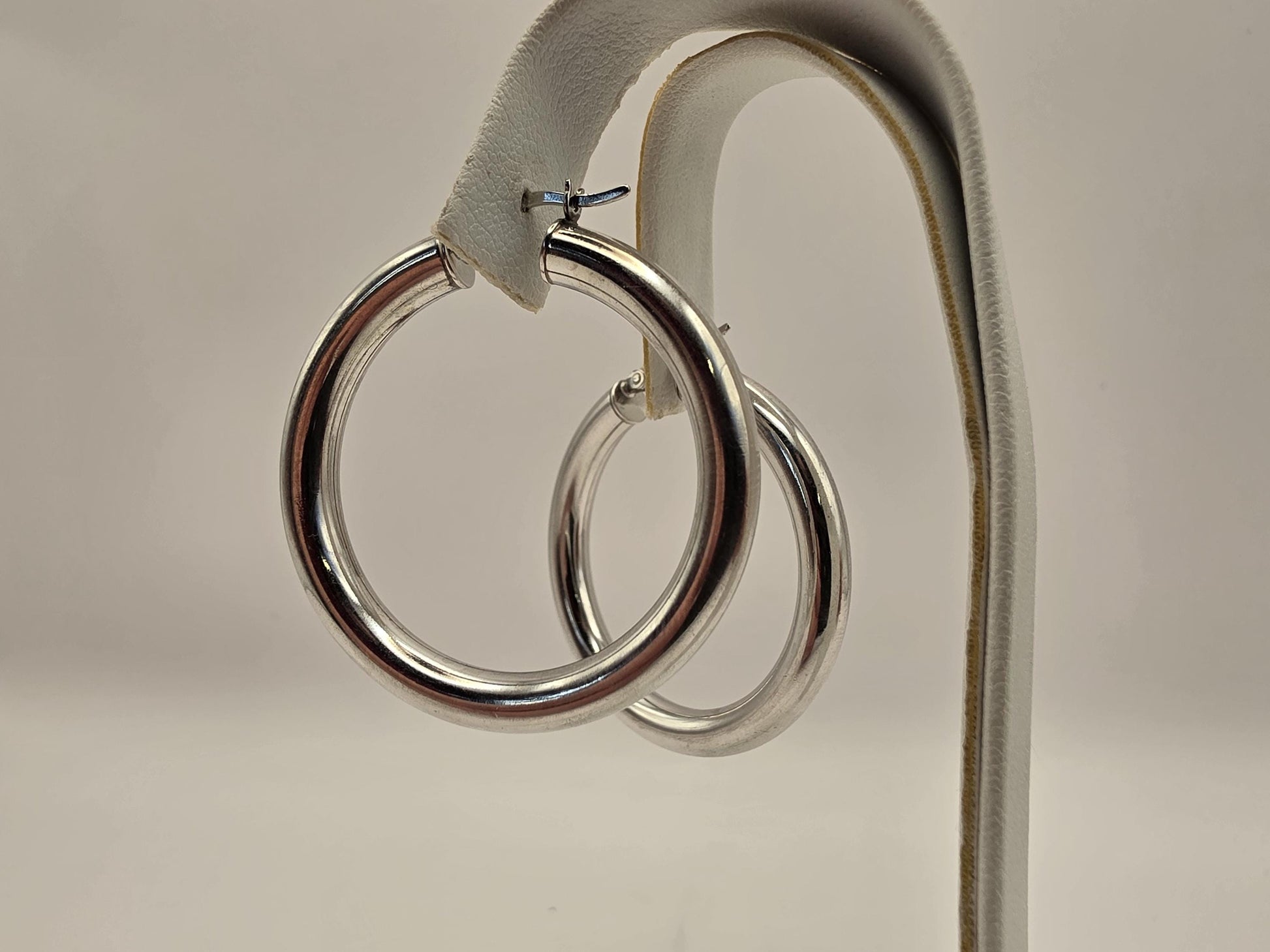 Sterling Silver Chunky Tube Hoop Earrings, 925 Silver, 1.5 Inch Hoops, Thick Round Hoops, Lightweight Statement Earrings, Gift for Her