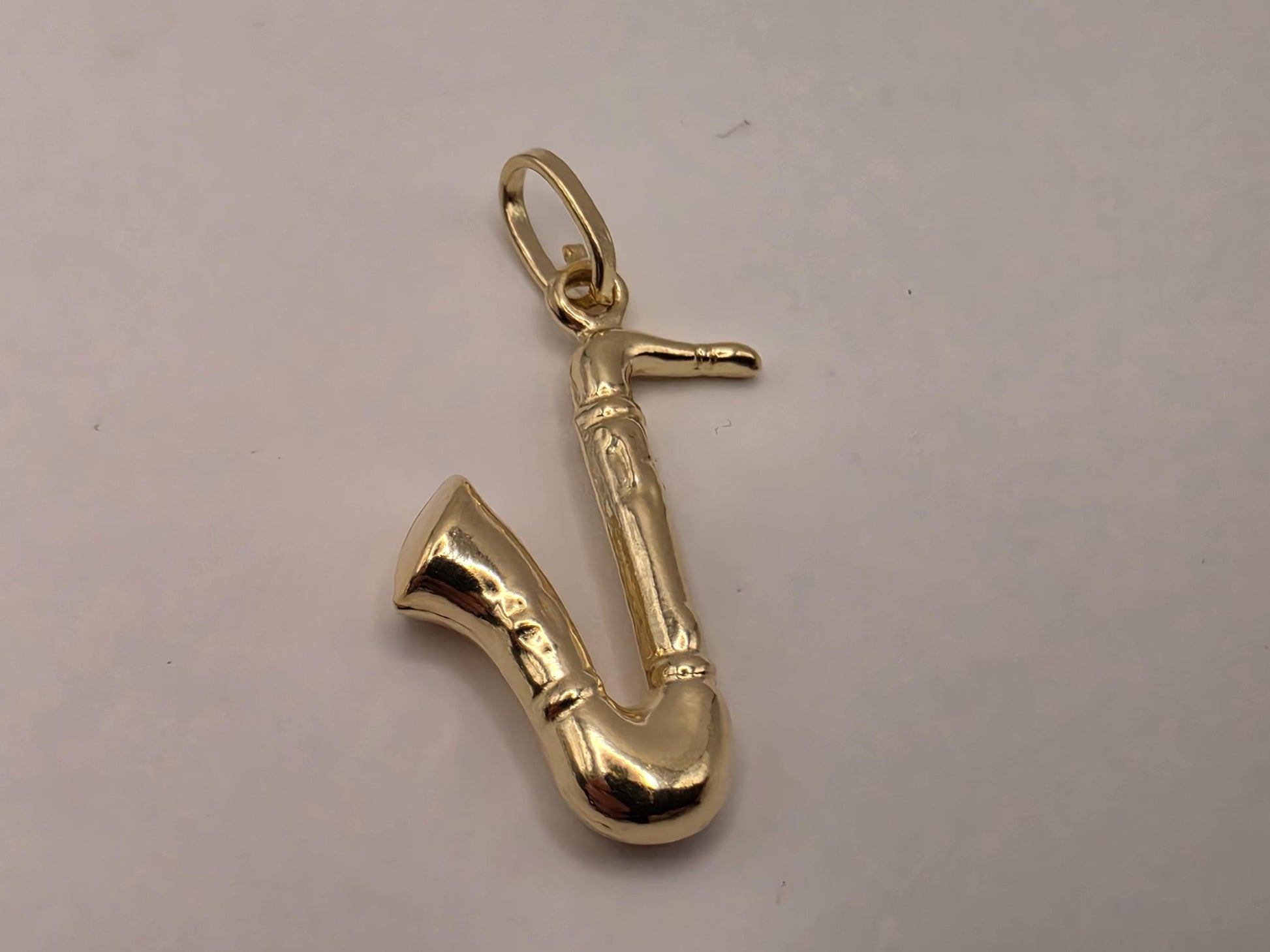 14K Yellow Gold Saxophone Pendant Sax Music Charm Jazz Musician Instrument Jewelry Gift for Music Lover Band Necklace Charm 3D Detail