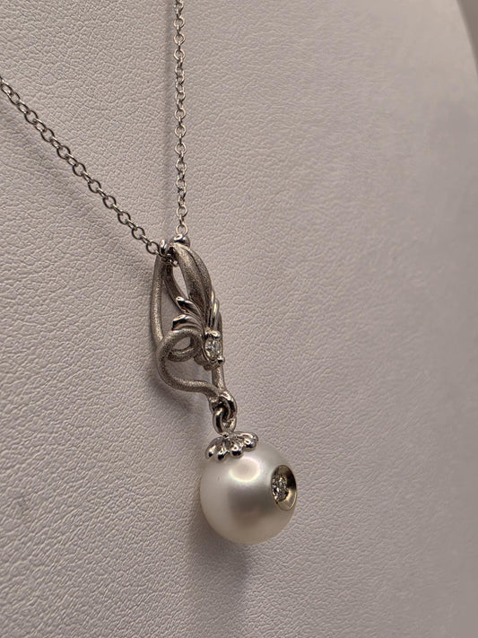 14K White Gold Pearl and Diamond Drop Necklace Vintage Filigree Cultured Pearl Pendant Milgrain Antique Style Bridal Gift for Her 18 Inch