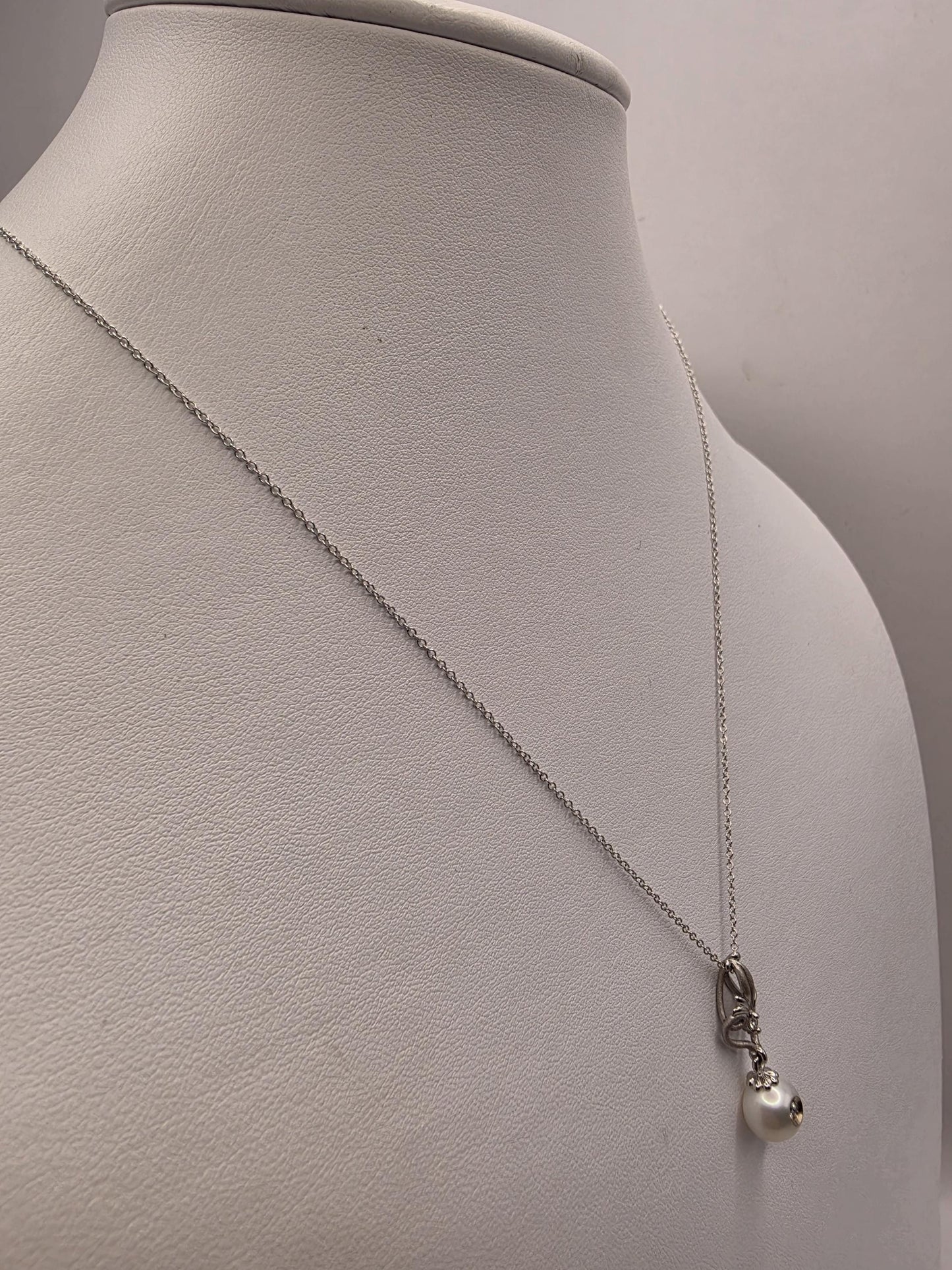14K White Gold Pearl and Diamond Drop Necklace Vintage Filigree Cultured Pearl Pendant Milgrain Antique Style Bridal Gift for Her 18 Inch