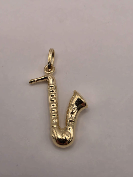14K Yellow Gold Saxophone Pendant Sax Music Charm Jazz Musician Instrument Jewelry Gift for Music Lover Band Necklace Charm 3D Detail