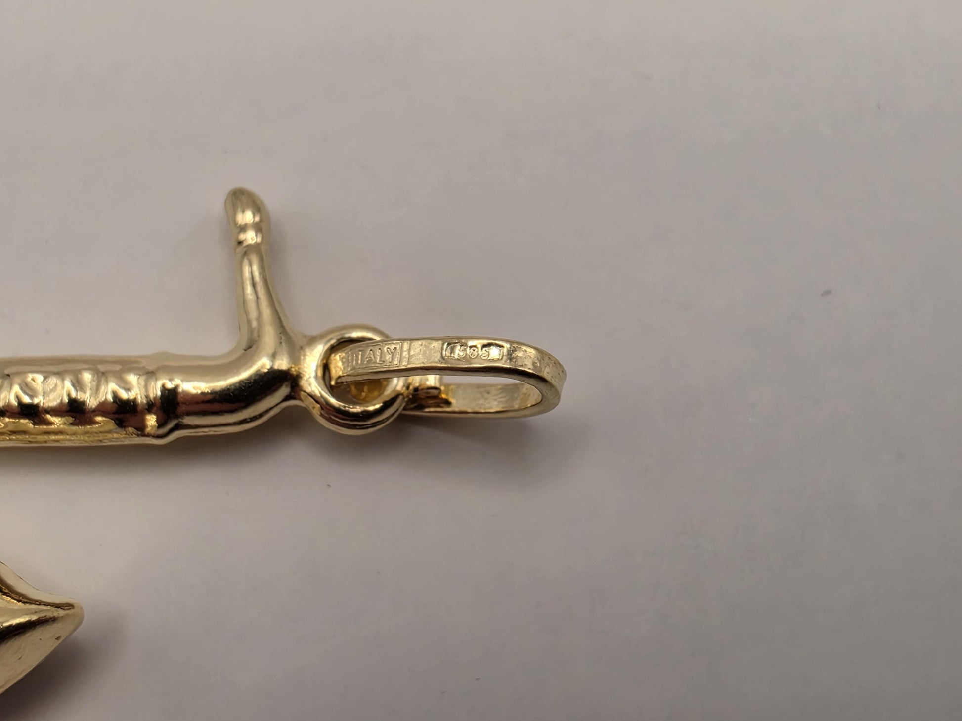 14K Yellow Gold Saxophone Pendant Sax Music Charm Jazz Musician Instrument Jewelry Gift for Music Lover Band Necklace Charm 3D Detail