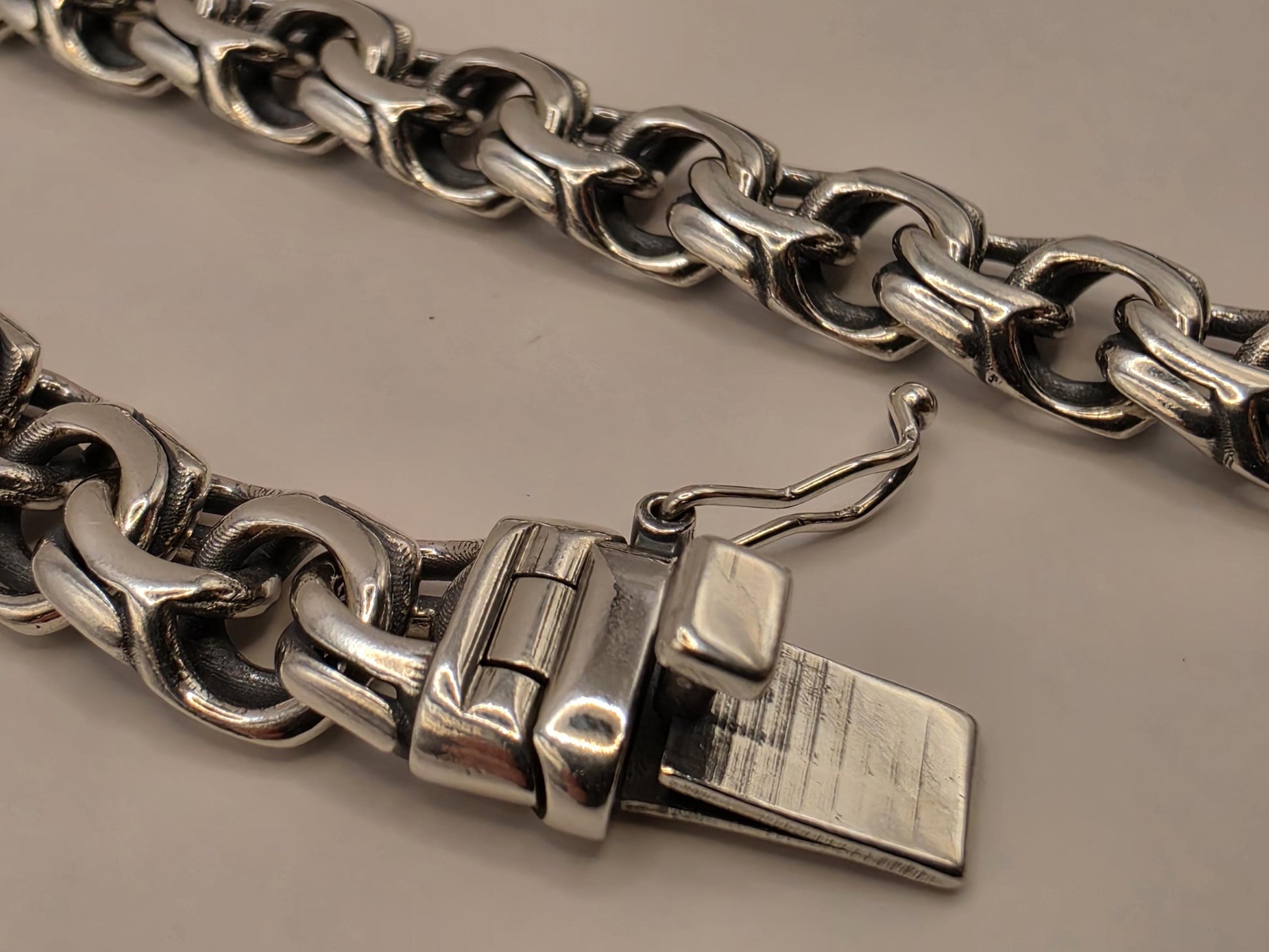 Solid 925 Sterling Silver Garibaldi Double Curb Bracelet 9mm Mens Extra Heavy Link 8 Inch 28.5 Grams Box Clasp Statement Gift for Him Dad