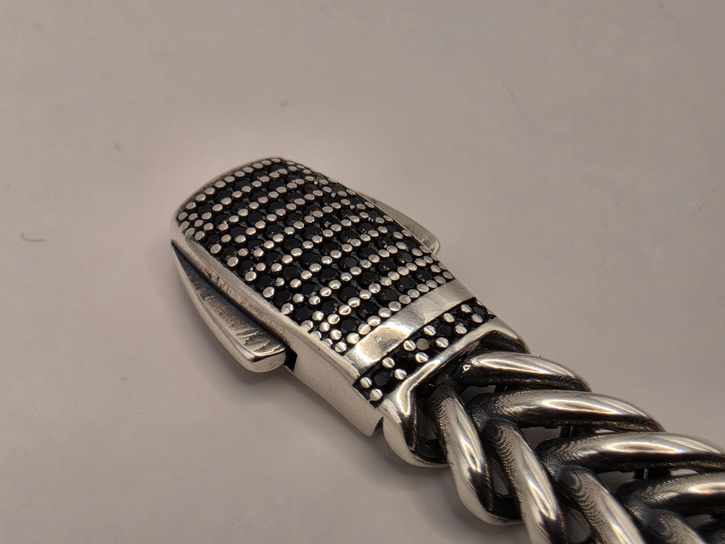 Solid 925 Sterling Silver Herringbone Bracelet 9.33mm Mens Heavy Fishtail Link 8 Inch 22.6 Grams Box Clasp Statement Gift