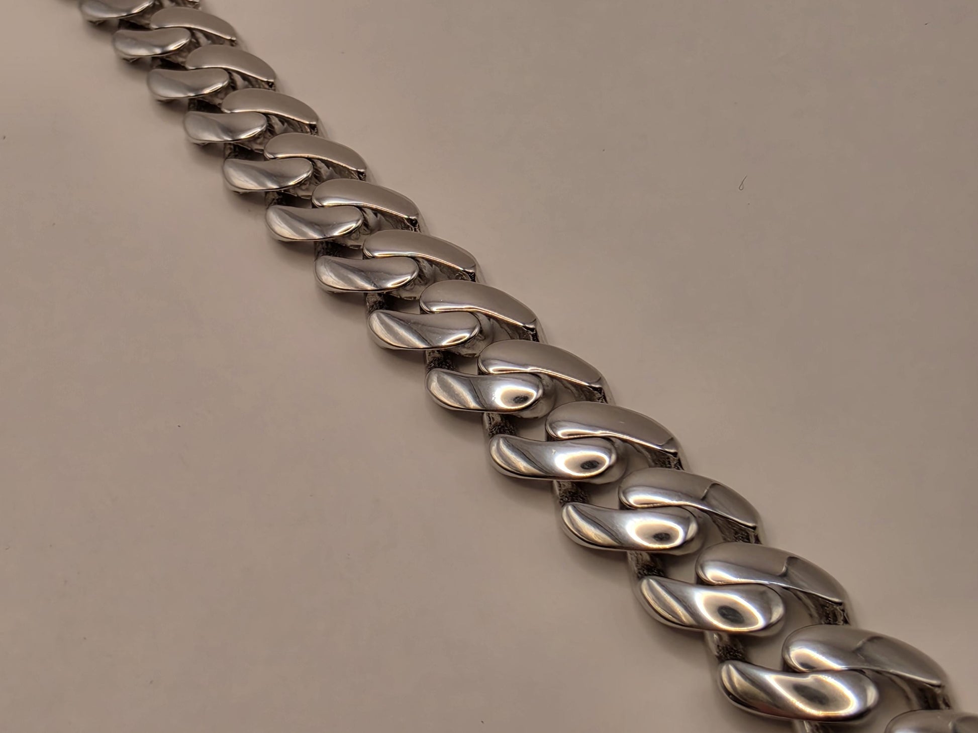 Solid 925 Sterling Silver Miami Cuban Link Bracelet 8.5mm Mens Heavy Curb Chain 8 Inch 19 Grams Polished Box Clasp Gift for Him Boyfriend