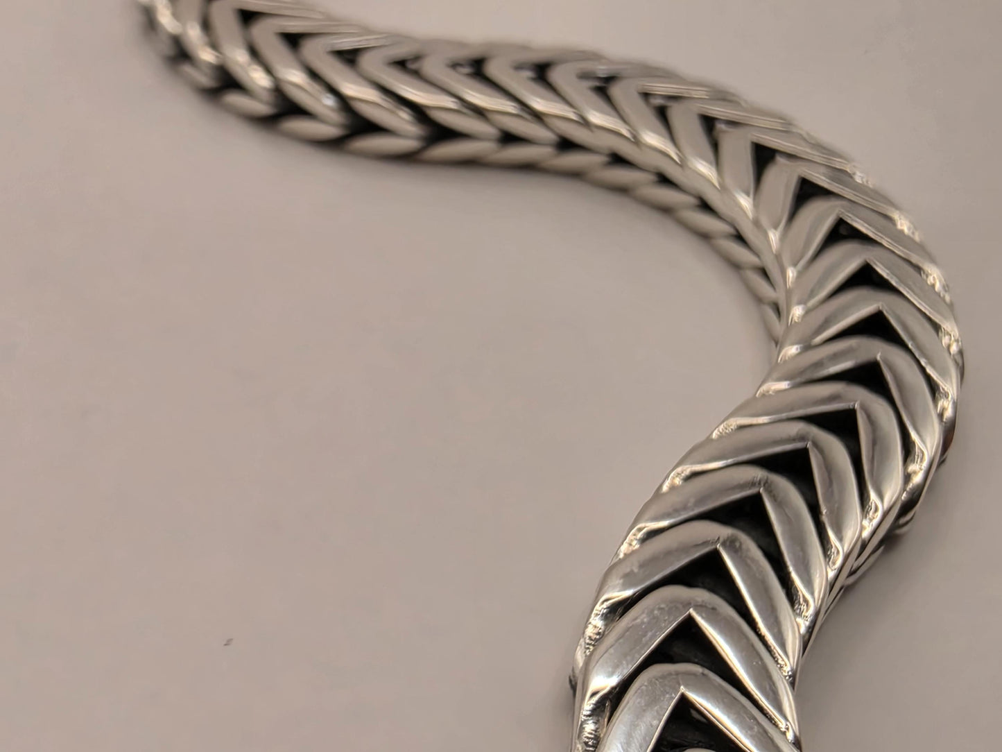 Sterling Silver Chevron Chain Bracelet 8.5 Inch 8mm 31.4 Grams Unisex Statement Jewelry Gift