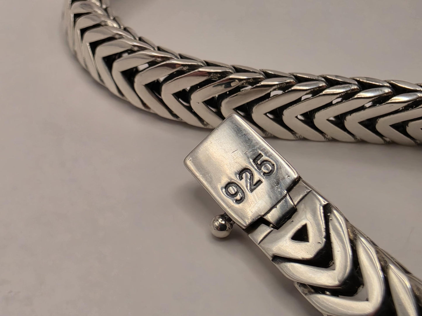 Sterling Silver Chevron Chain Bracelet 8.5 Inch 8mm 31.4 Grams Unisex Statement Jewelry Gift