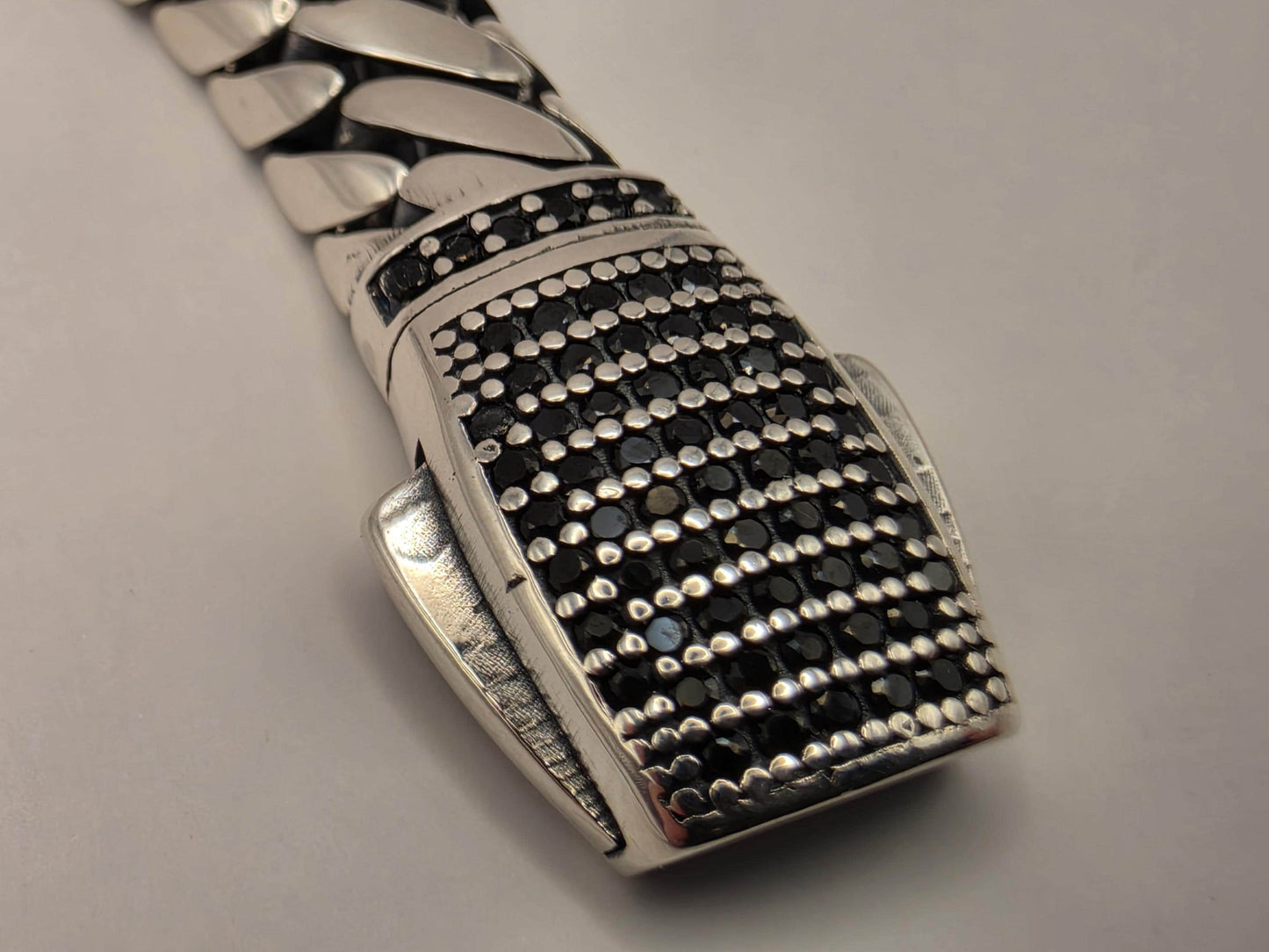 Sterling Silver Curb Chain Bracelet 8.5 Inch 8mm 26.7 Grams Unisex Statement Jewelry Gift