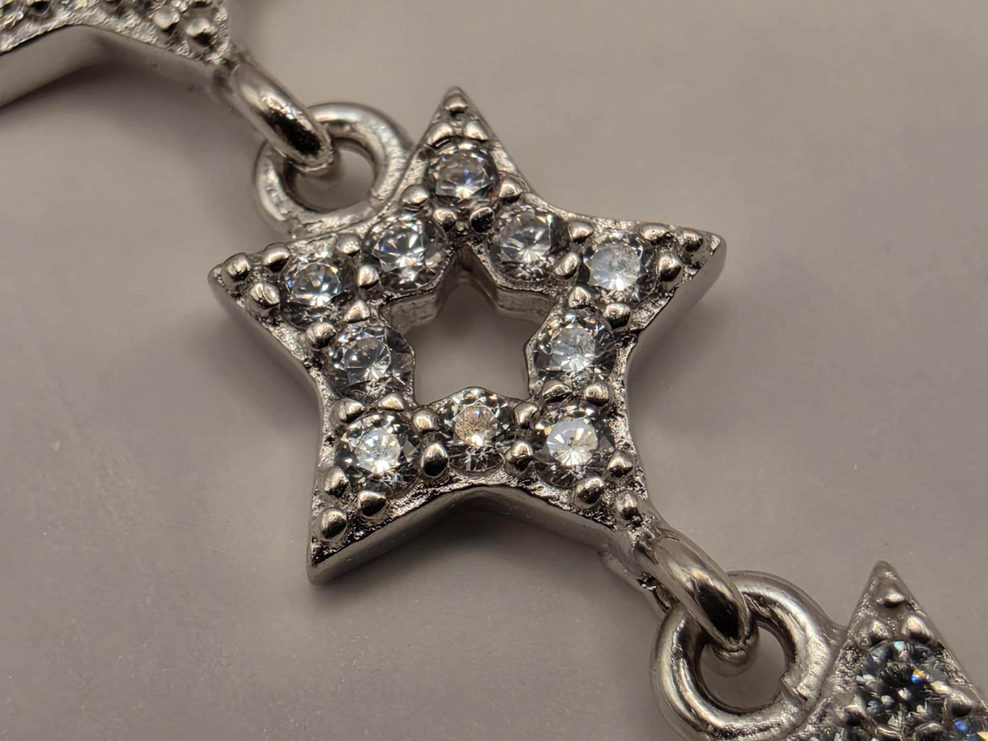 Sterling Silver CZ Star Link Bracelet 6.5 Inch 8.1mm 5.5 Grams Celestial Jewelry Gift