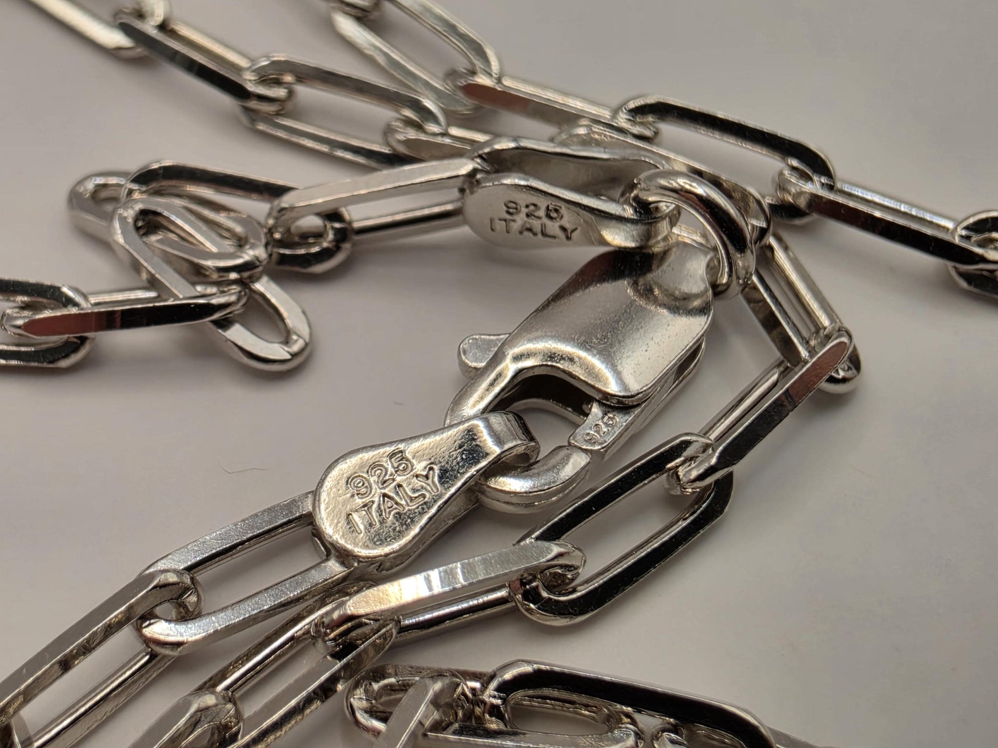 Sterling Silver Paperclip Chain Necklace 20 Inch 3mm 6.3 Grams Minimal Oval Link Layering Jewelry Gift