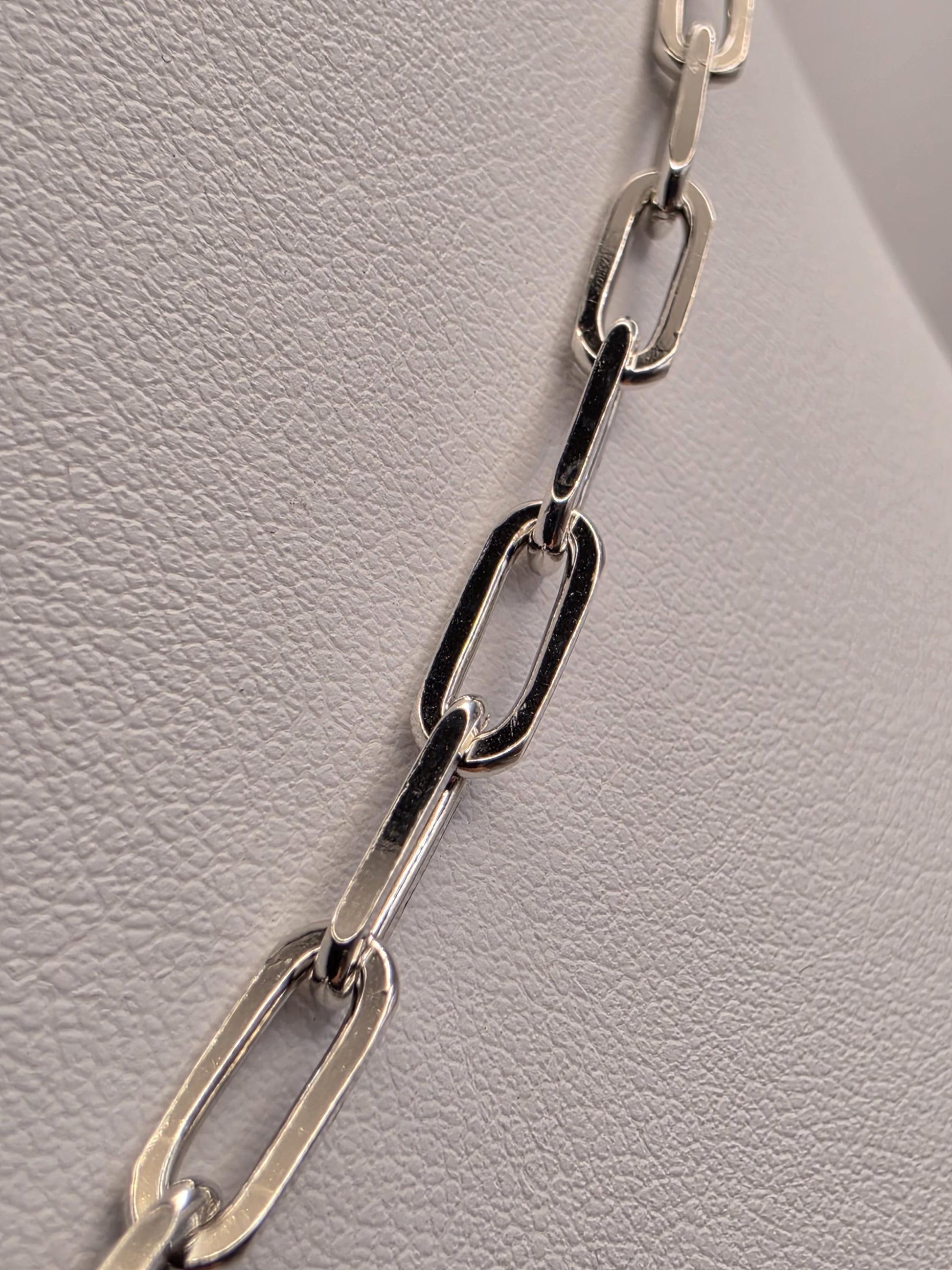 Sterling Silver Paperclip Chain Necklace 18 Inch 3.75mm 12.7 Grams Modern Oval Link Unisex Jewelry Gift