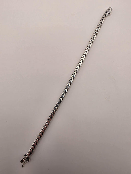 Sterling Silver Cuban Link Bracelet 8 Inch 4.6mm Mens Heavy Curb Chain 25.3 Grams Box Clasp Gift for Him Unisex