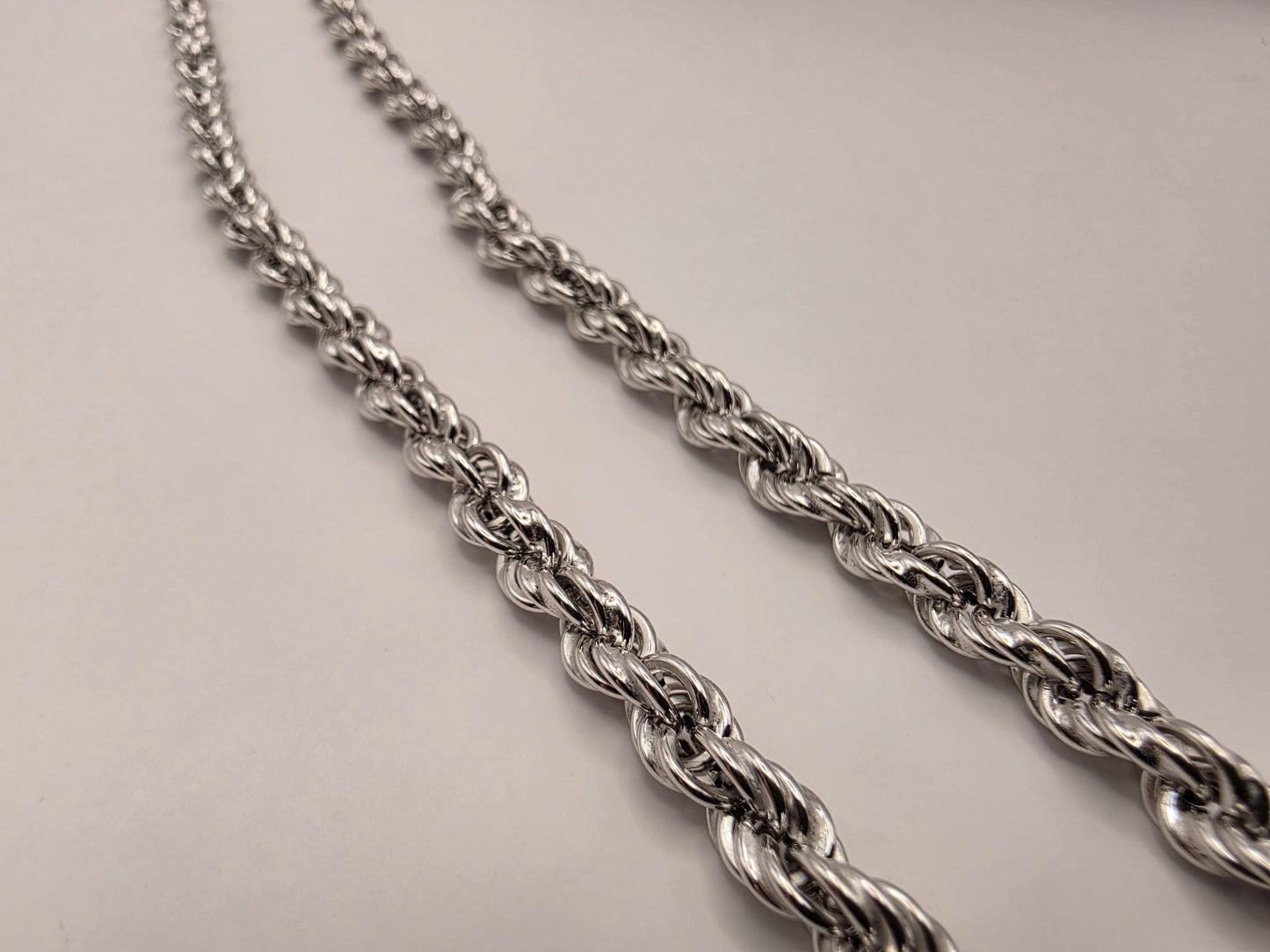 Sterling Silver Rope Chain Necklace 22 Inch 5.3mm 20.3 Grams Twisted Mens Unisex Jewelry