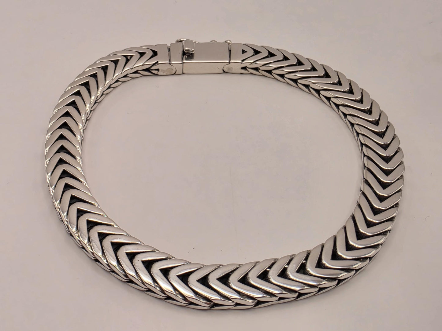 Sterling Silver Chevron Chain Bracelet 8.5 Inch 8mm 31.4 Grams Unisex Statement Jewelry Gift