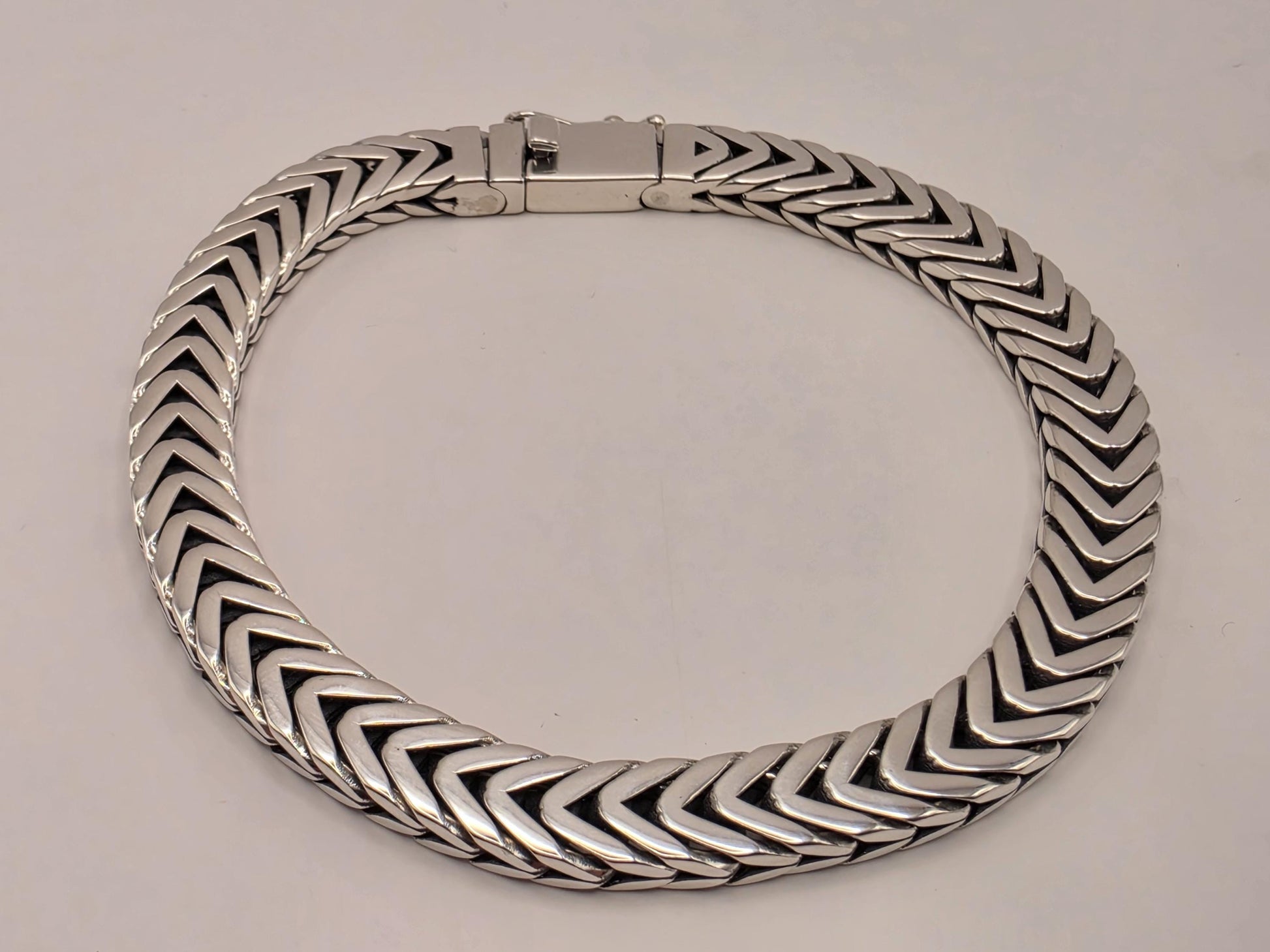 Sterling Silver Chevron Chain Bracelet 8.5 Inch 8mm 31.4 Grams Unisex Statement Jewelry Gift