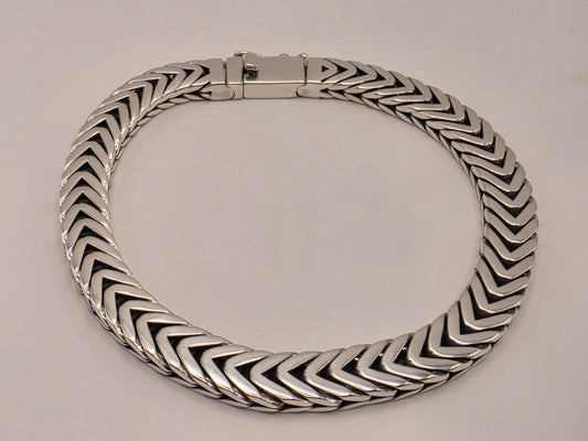 Sterling Silver Chevron Chain Bracelet 8.5 Inch 8mm 31.4 Grams Unisex Statement Jewelry Gift