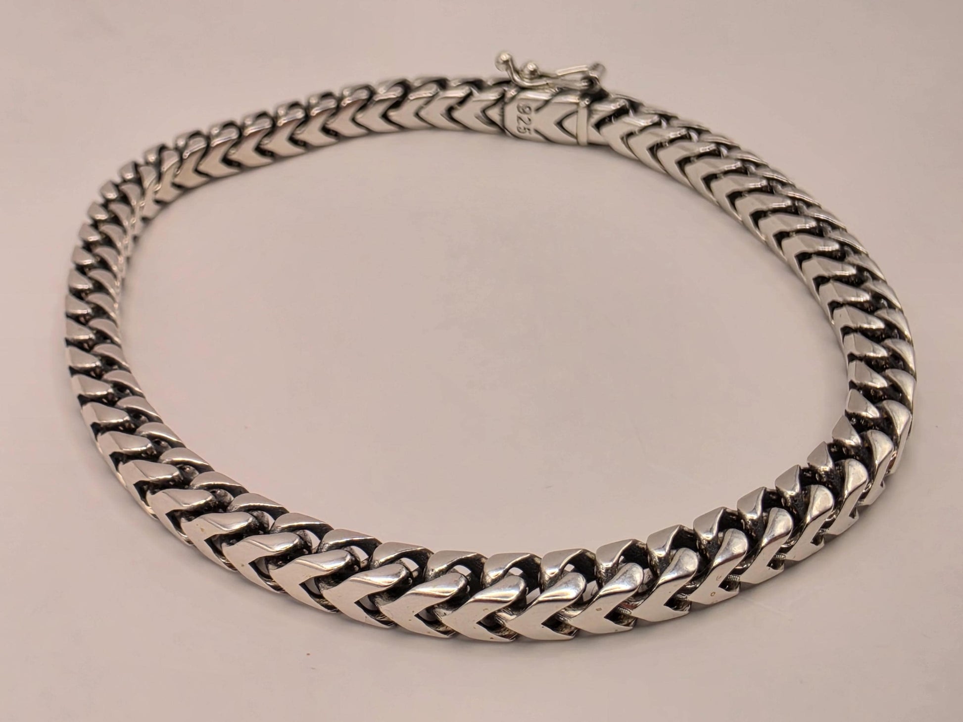 Sterling Silver Chevron Chain Bracelet 8.5 Inch 4.5mm 27.2 Grams Unisex Statement Jewelry Gift