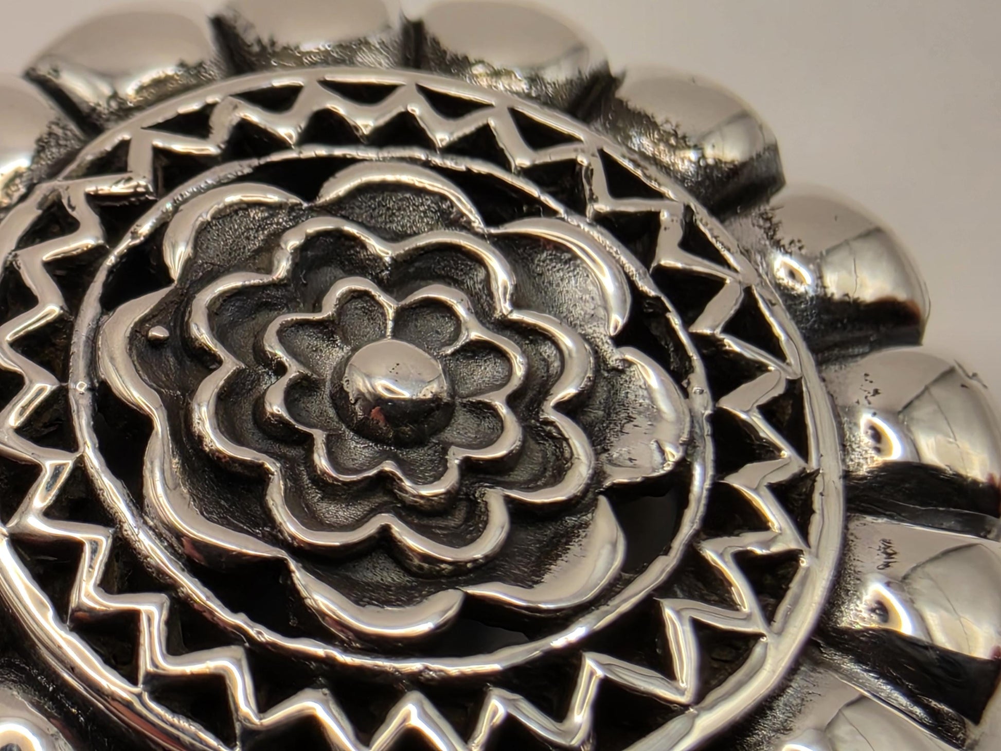 Sterling Silver Floral Medallion Pendant 1 Inch - view 3