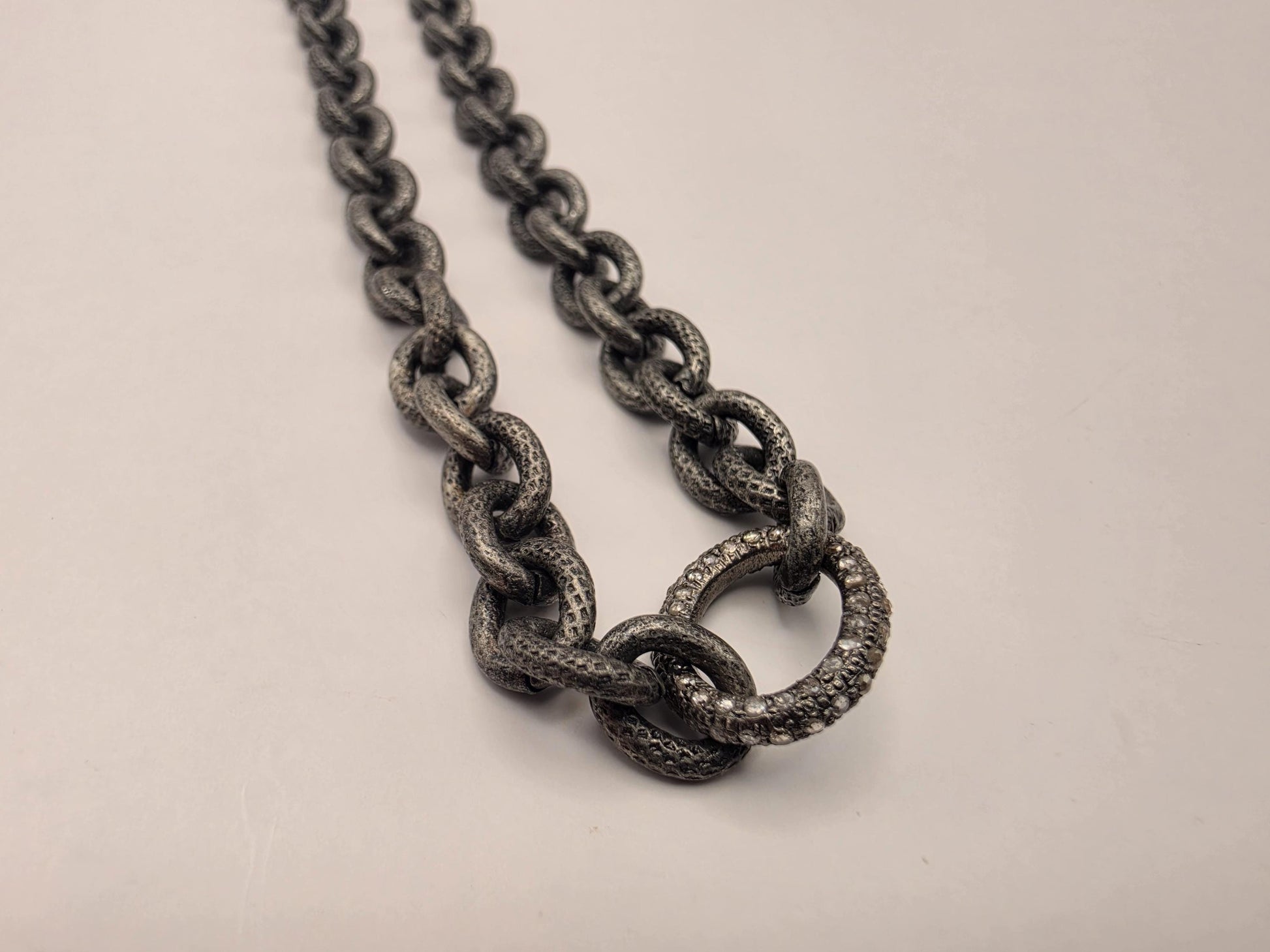 Sterling Silver Textured Link Chain Necklace Black Gunmetal Finish 21 Inch 7.5mm 50.3 Grams CZ Center Ring Statement