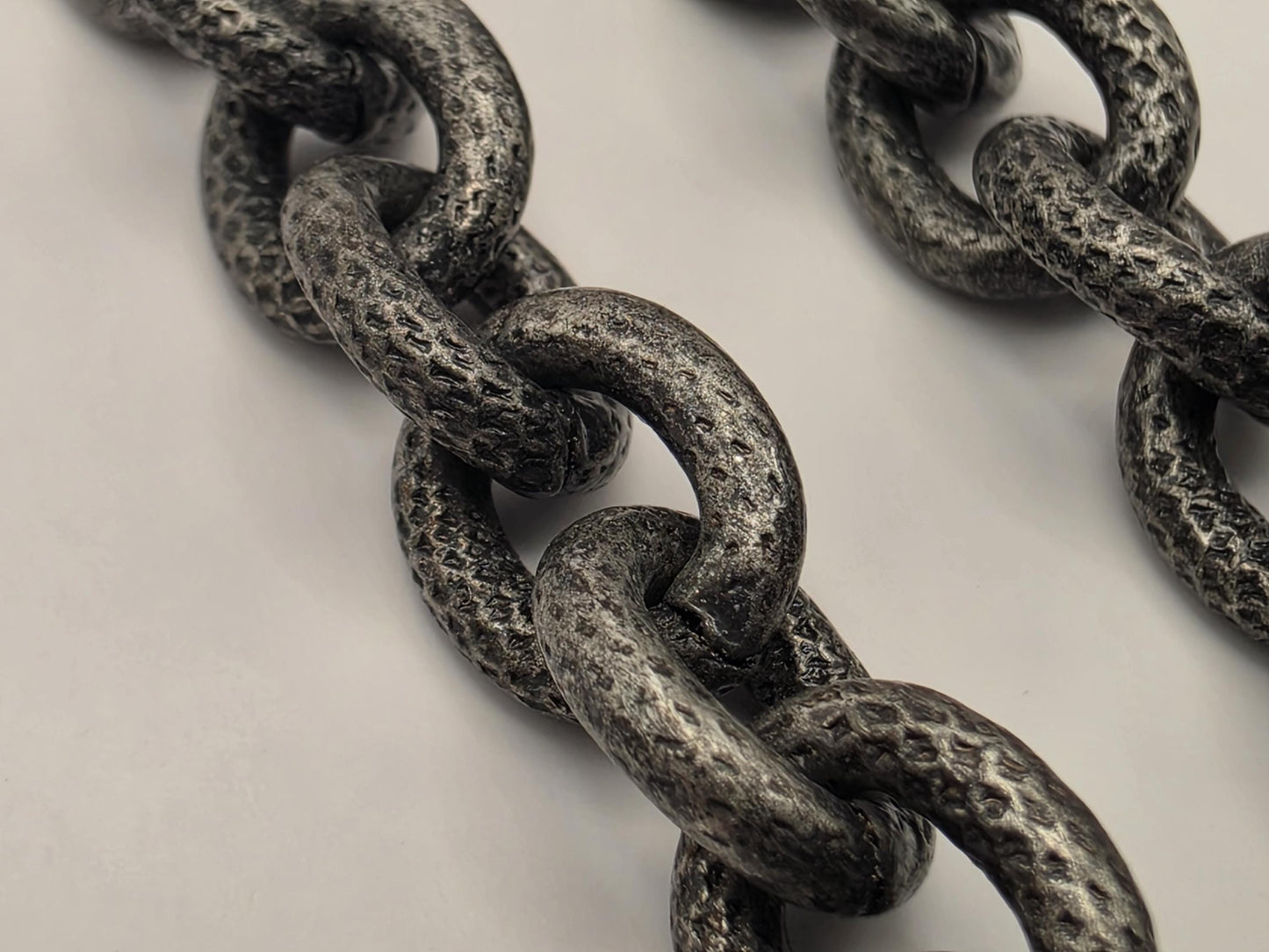 Sterling Silver Textured Link Chain Necklace Black Gunmetal Finish 21 Inch 7.5mm 50.3 Grams CZ Center Ring Statement