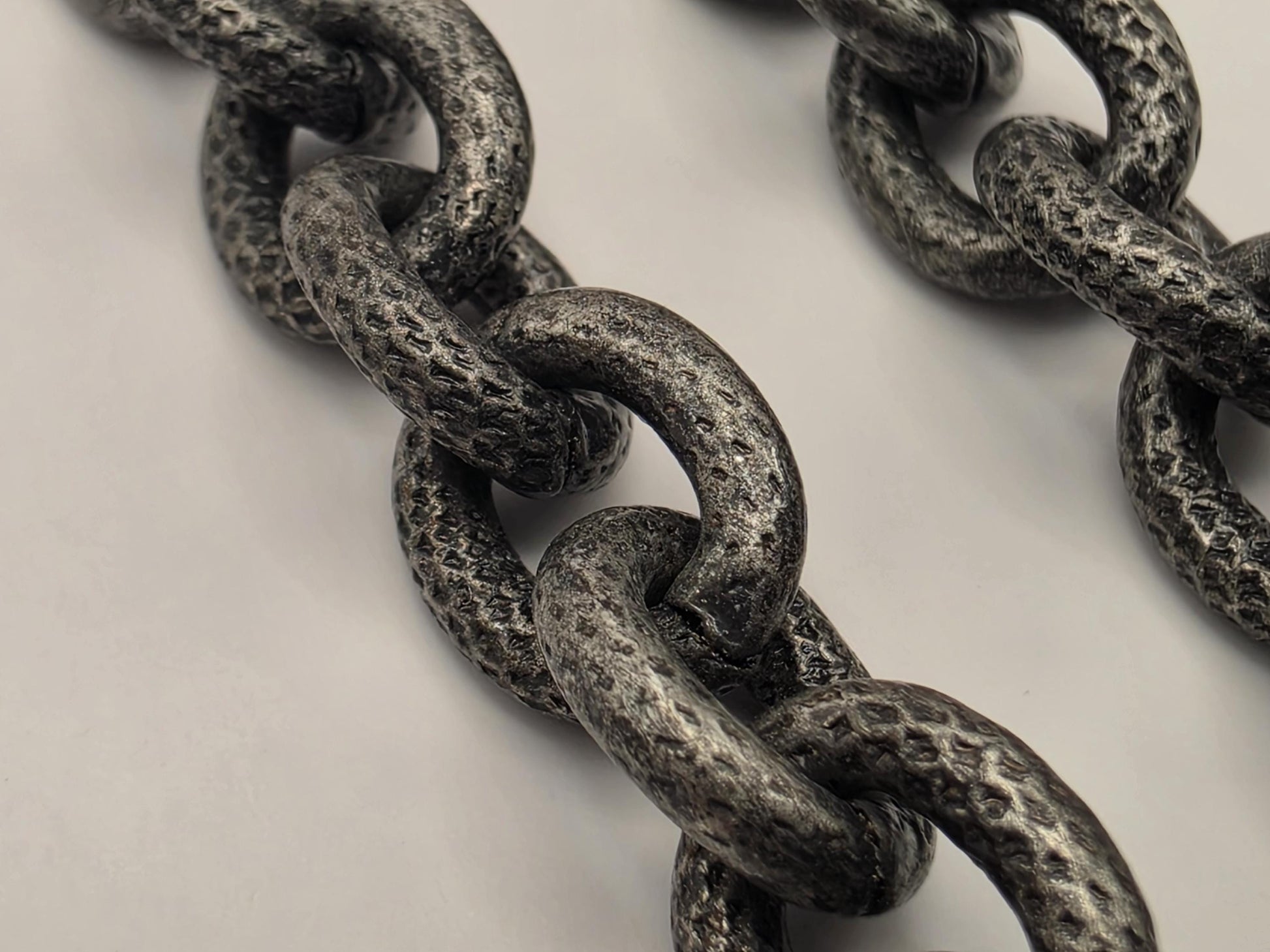 Sterling Silver Textured Link Chain Necklace Black Gunmetal Finish 21 Inch 7.5mm 50.3 Grams CZ Center Ring Statement