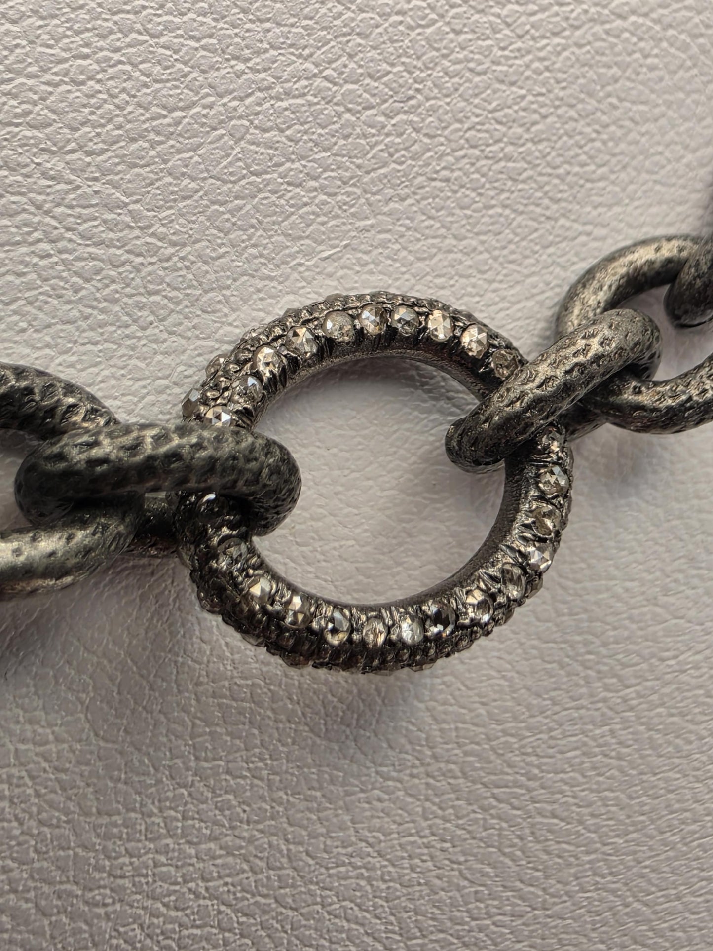 Sterling Silver Textured Link Chain Necklace Black Gunmetal Finish 21 Inch 7.5mm 50.3 Grams CZ Center Ring Statement
