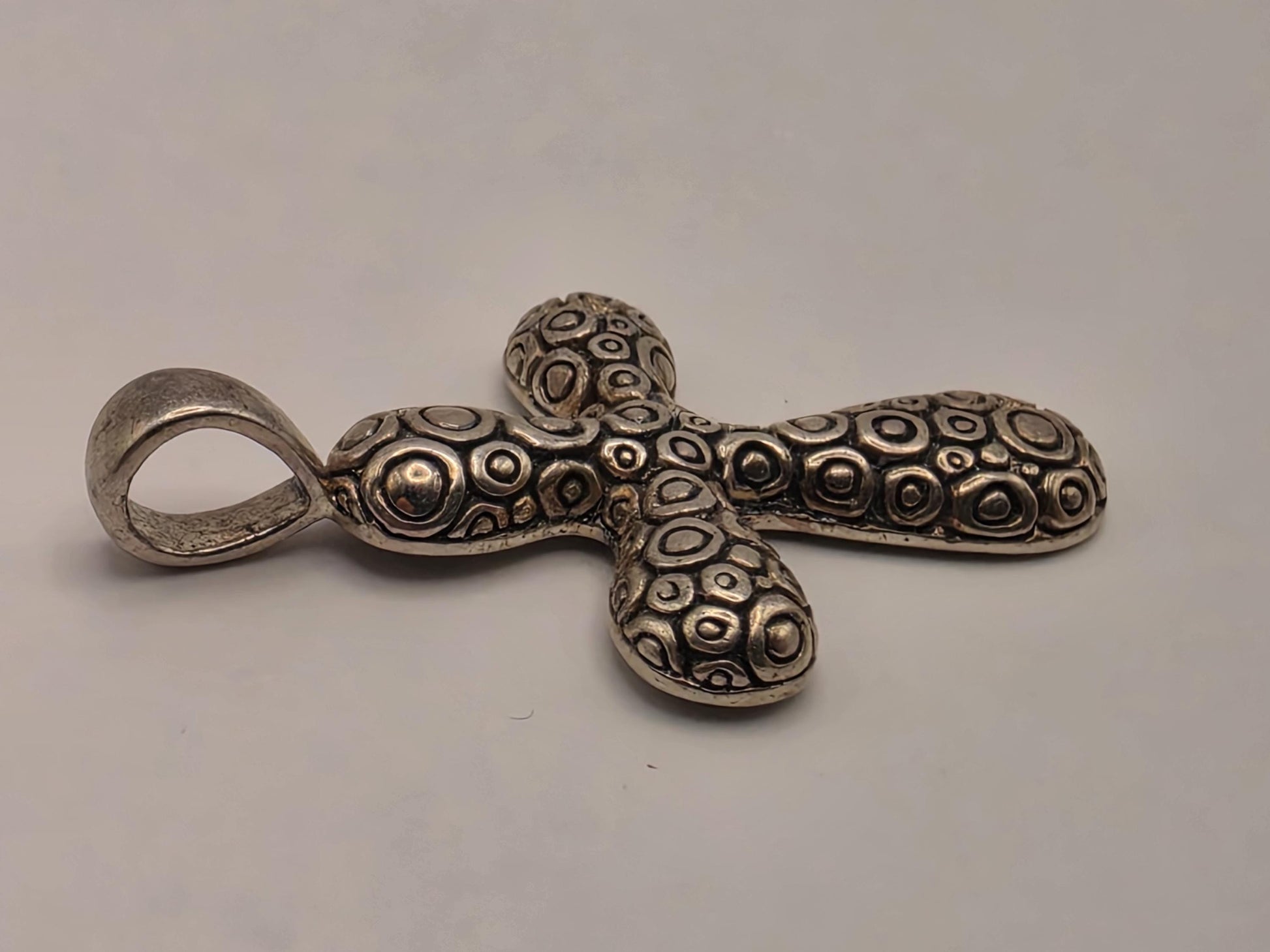 Sterling Silver Bali Textured Cross Pendant 1.1 Inch 4.1 Grams Oxidized Circle Pattern Christian Jewelry Gift