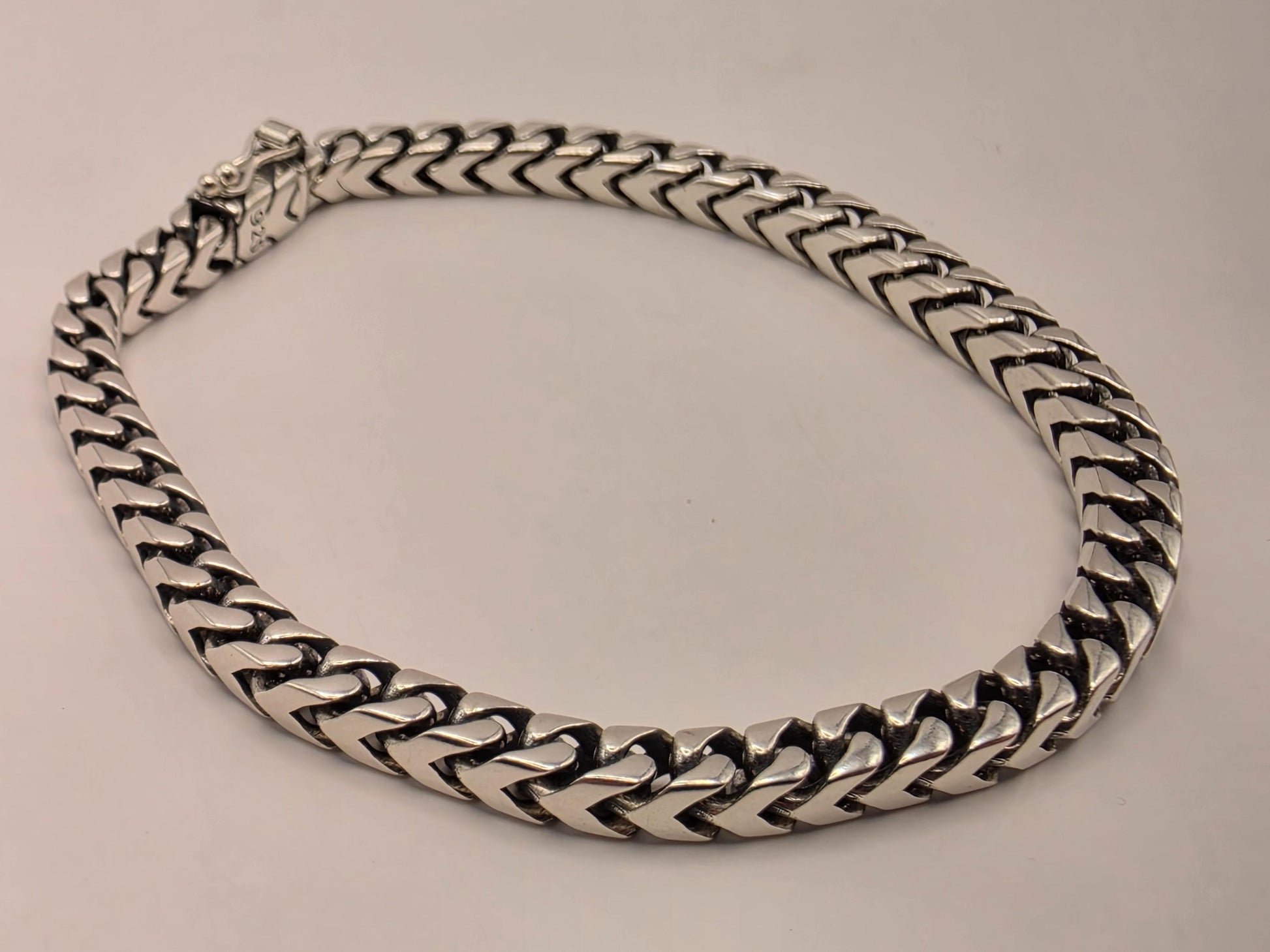 Sterling Silver Cuban Link Bracelet 8 Inch 4.6mm Mens Heavy Curb Chain 25.3 Grams Box Clasp Gift for Him Unisex