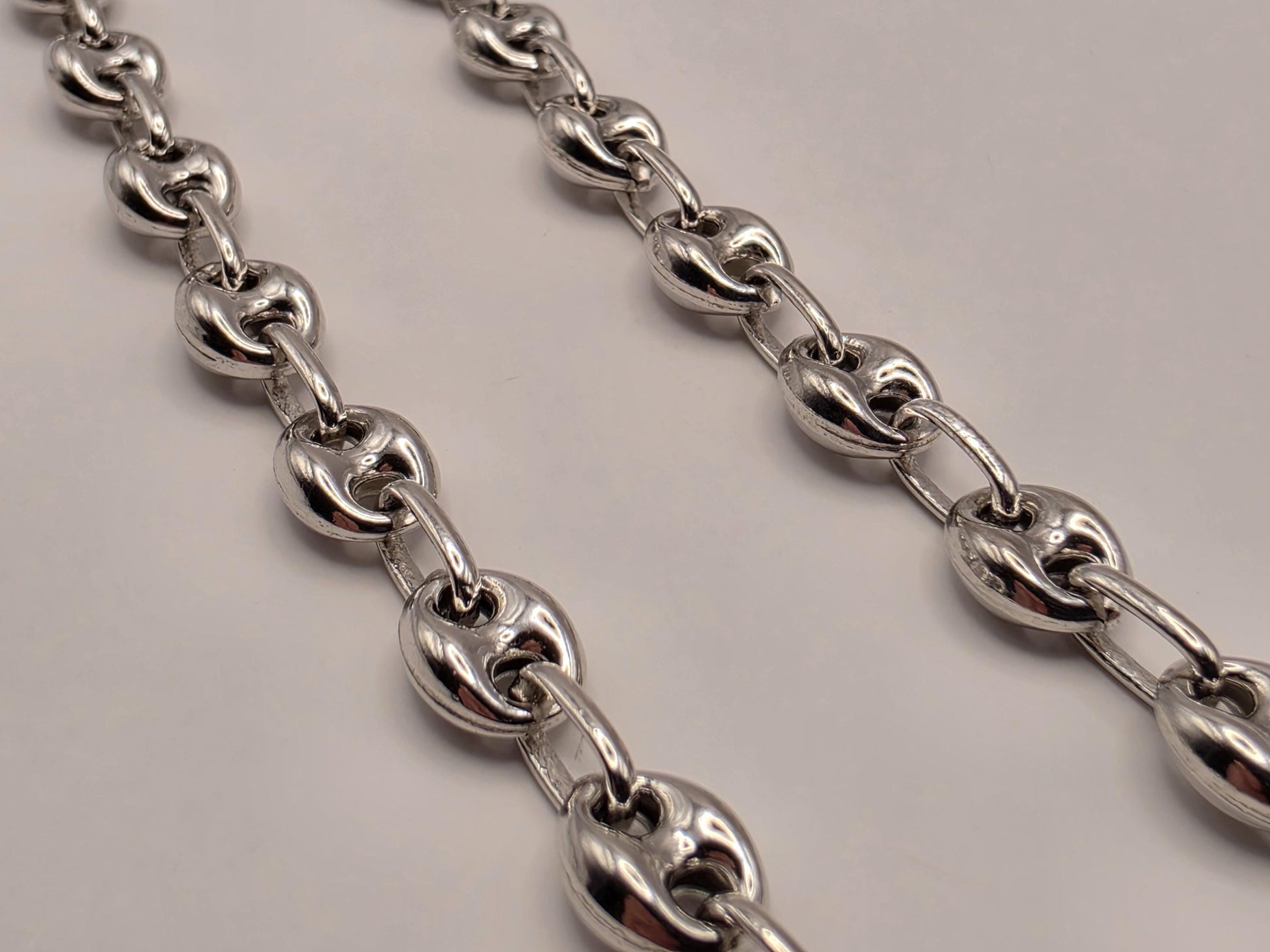 Sterling Silver Mariner Chain Necklace 22 Inch 6mm Coffee Bean Link 21.4 Grams Nautical Unisex Jewelry Gift for Him