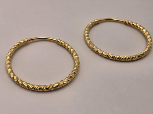 18K Yellow Gold Textured Thin Hoop Earrings 0.75 Inch 1.2g Solid Gold Fine Jewelry Gift for Her