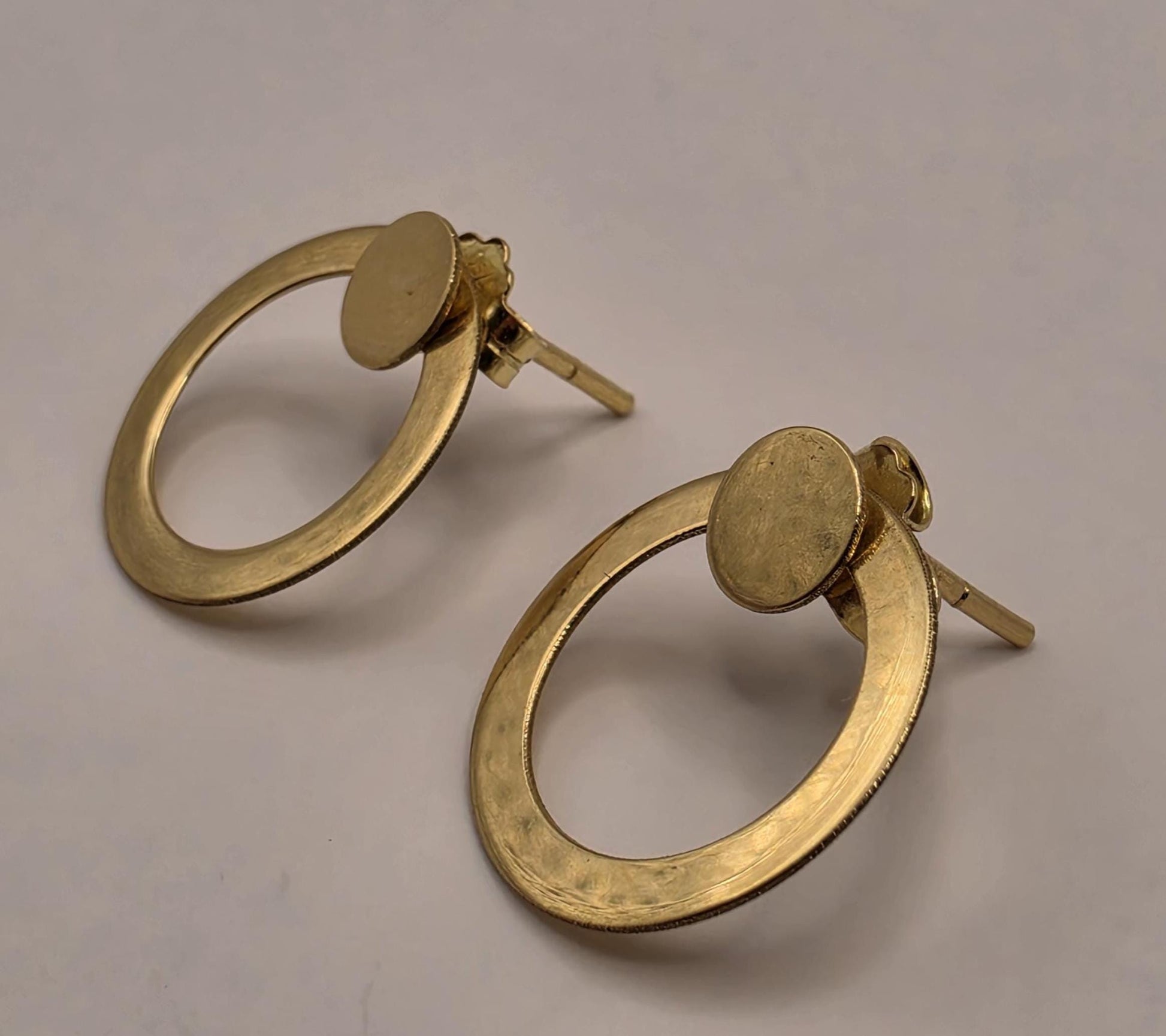 18K Yellow Gold Oval Drop Hoop Earrings 0.625 Inch 2g Solid Gold Fine Jewelry Gift for Her