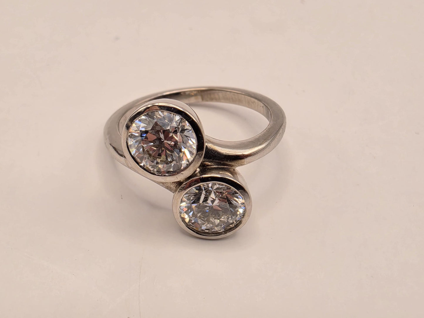 14K White Gold CZ Two-Stone Bypass Ring Size 7 5.4g